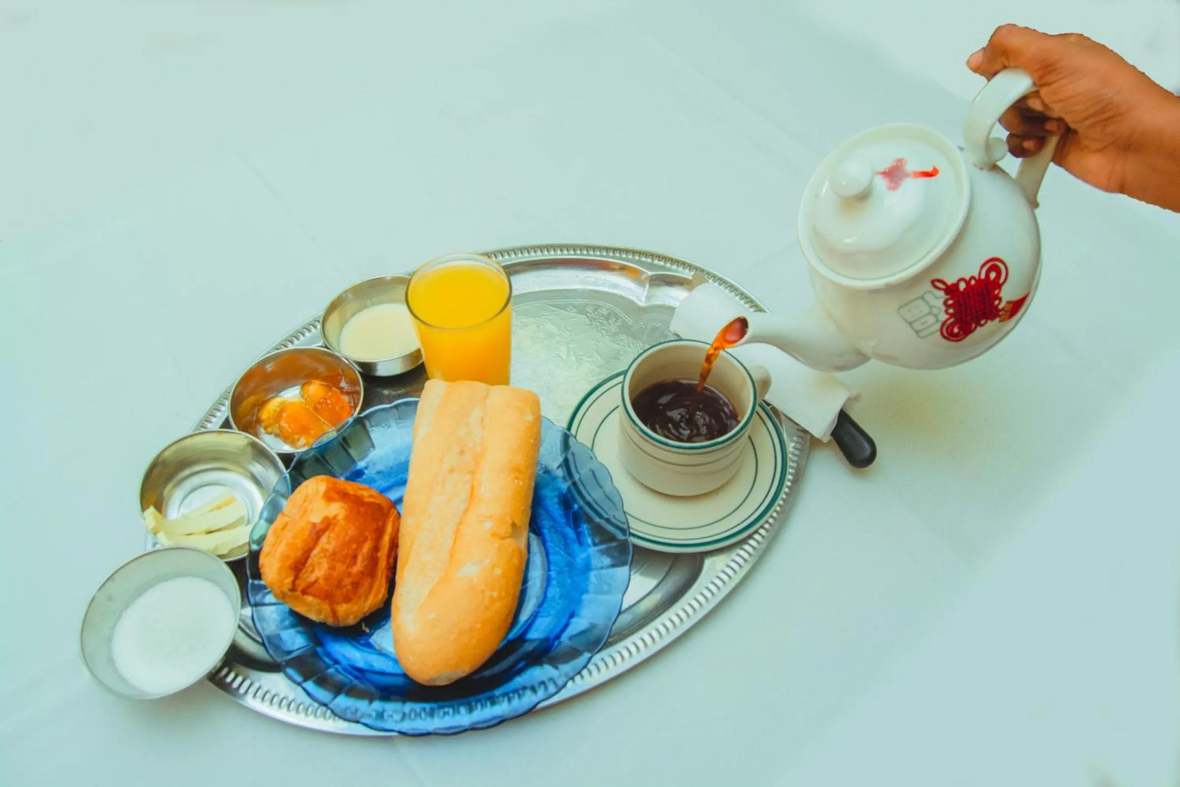 Continental breakfast in Salama Hôtel Majunga