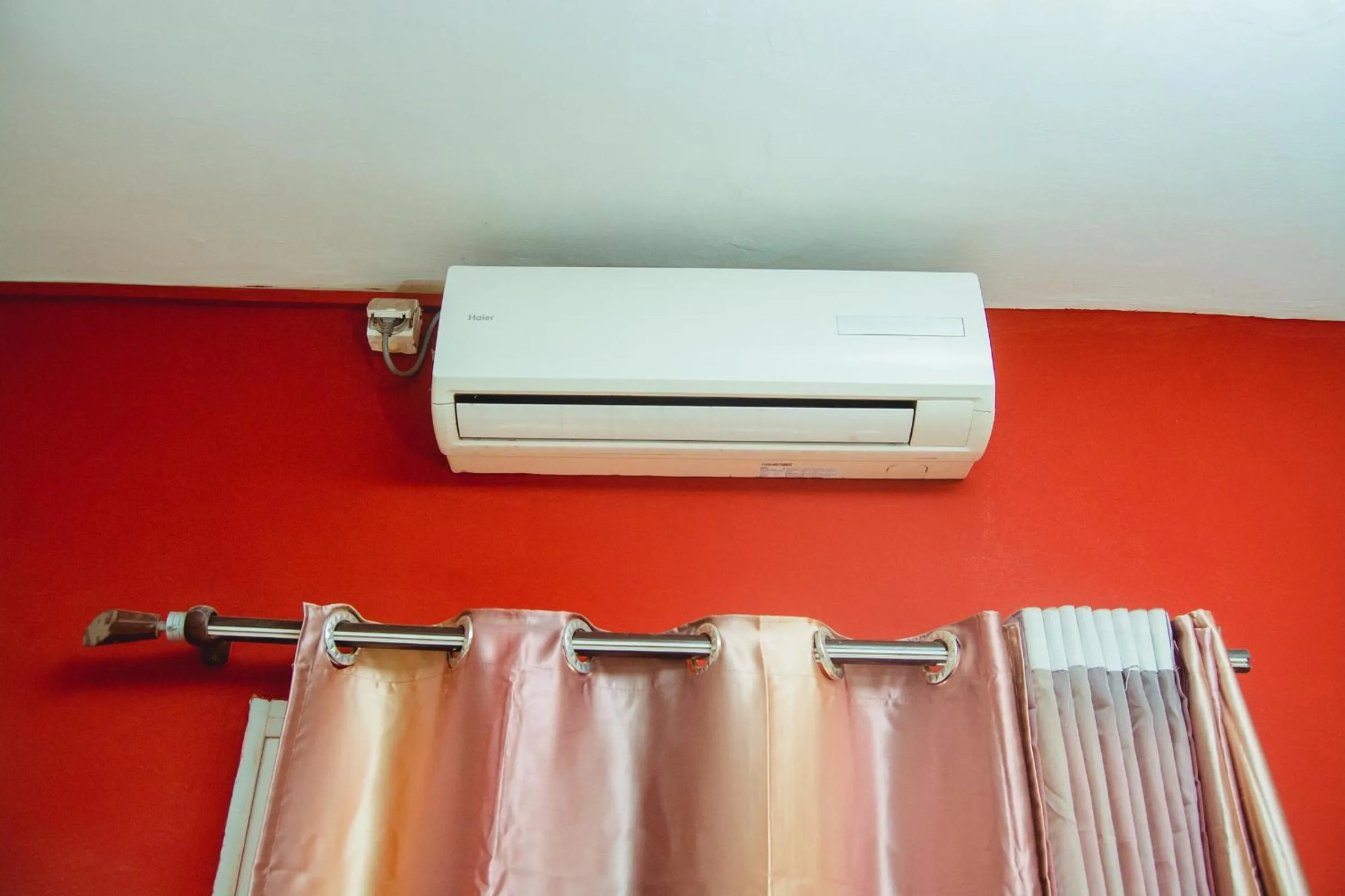 air conditioner in Salama Hôtel Majunga