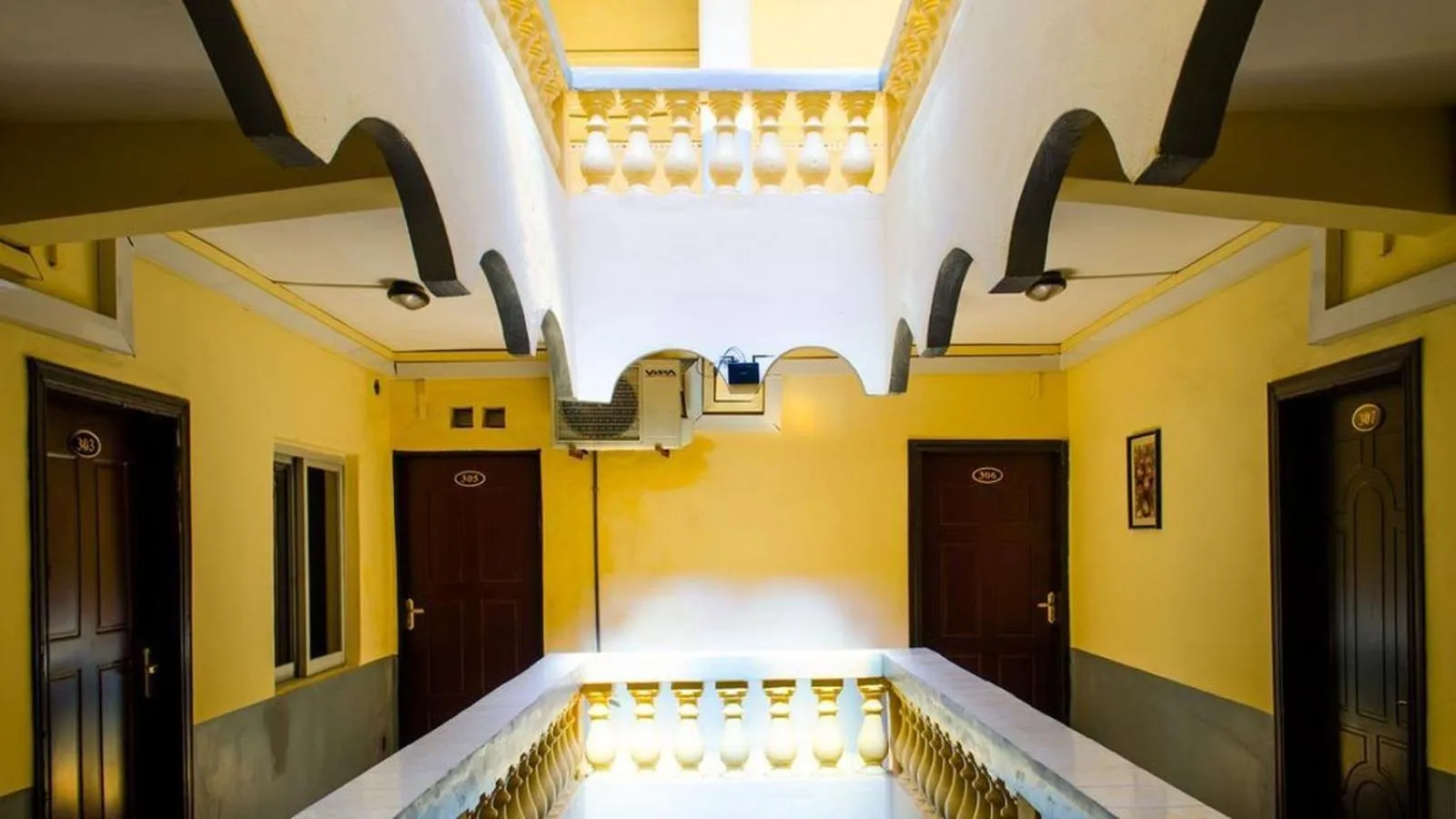 View (from property/room) in Salama Hôtel Majunga