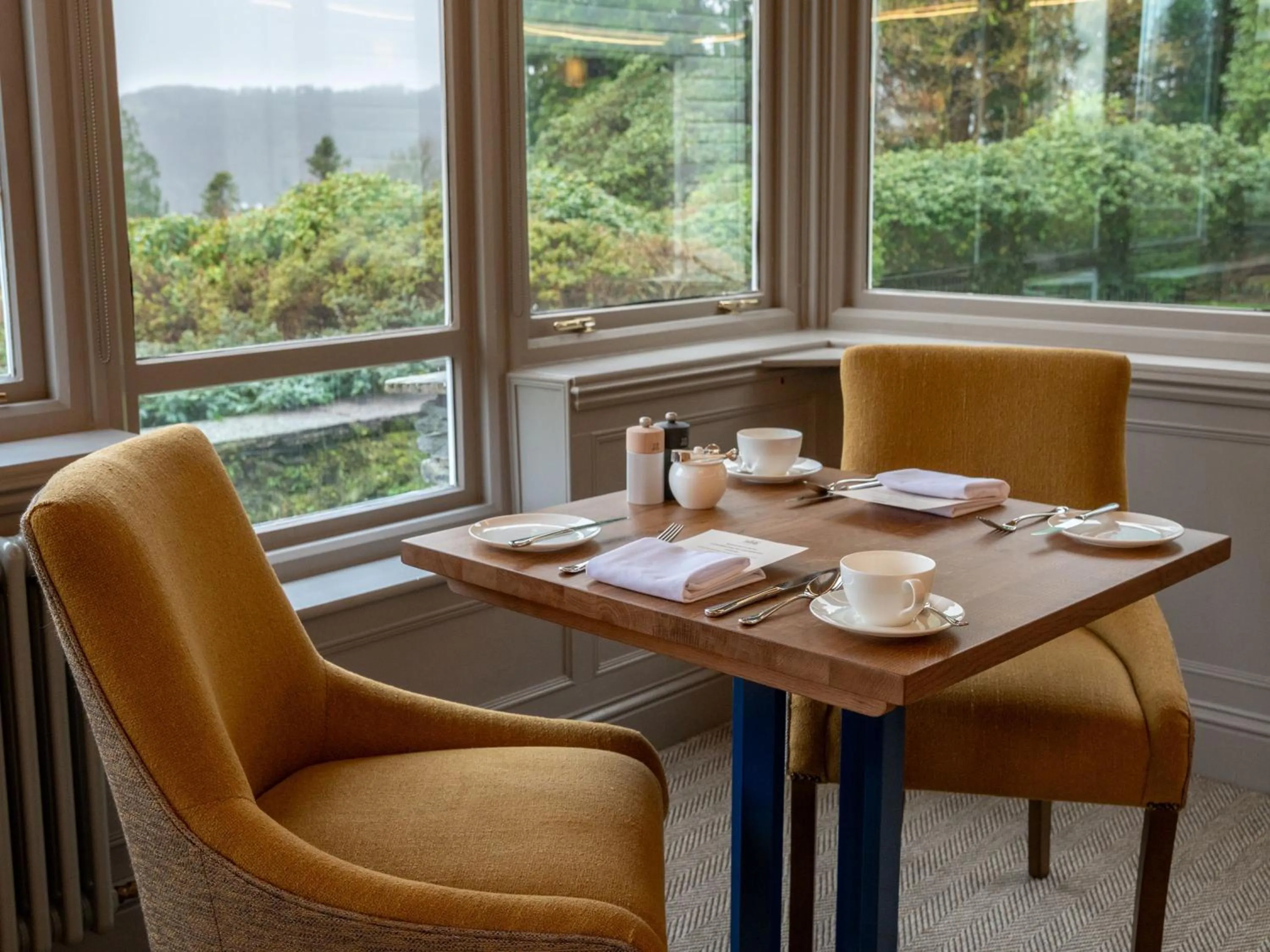 Restaurant/places to eat in Lindeth Fell Country House