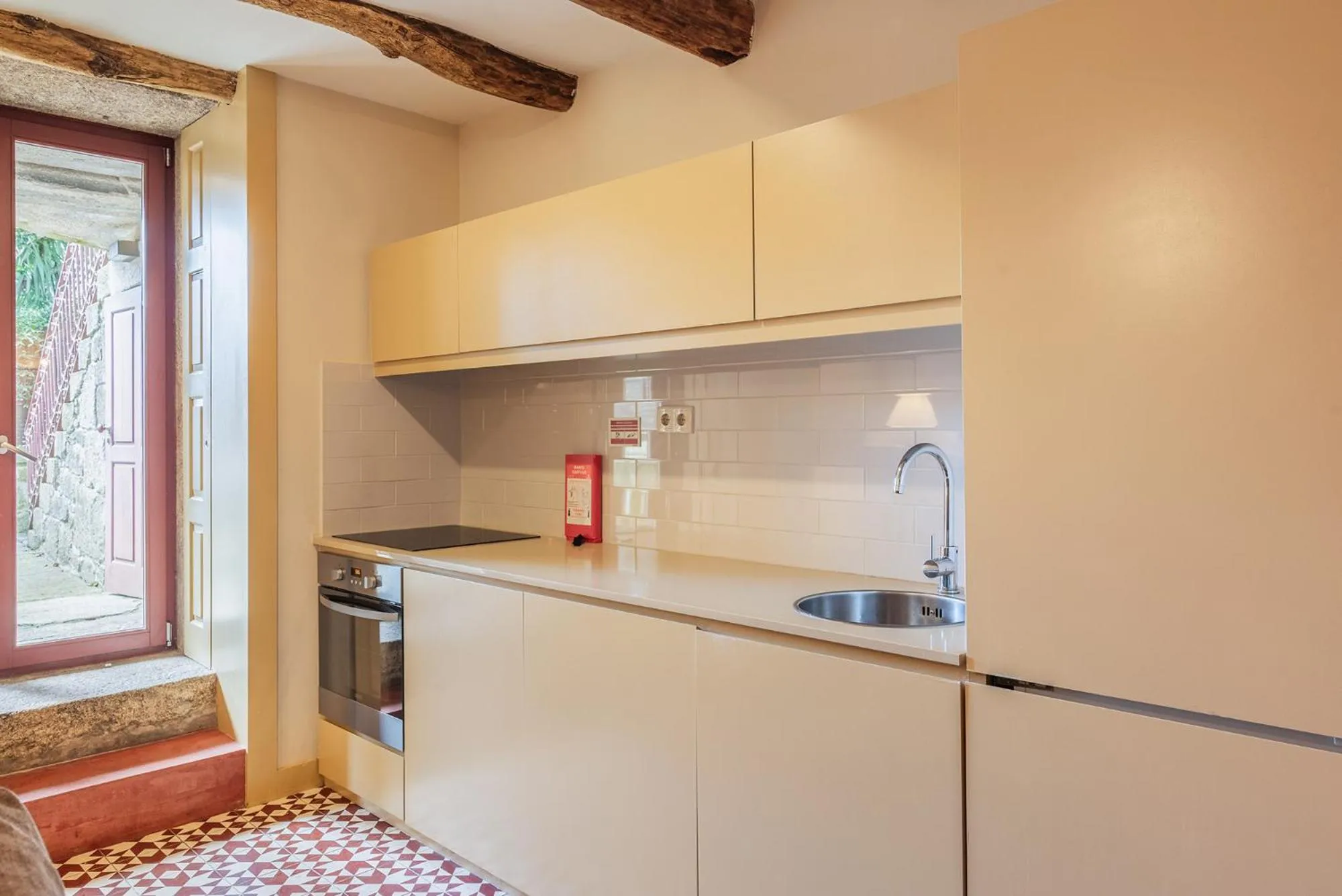 kitchen in Oporto Maison Alves da Veiga