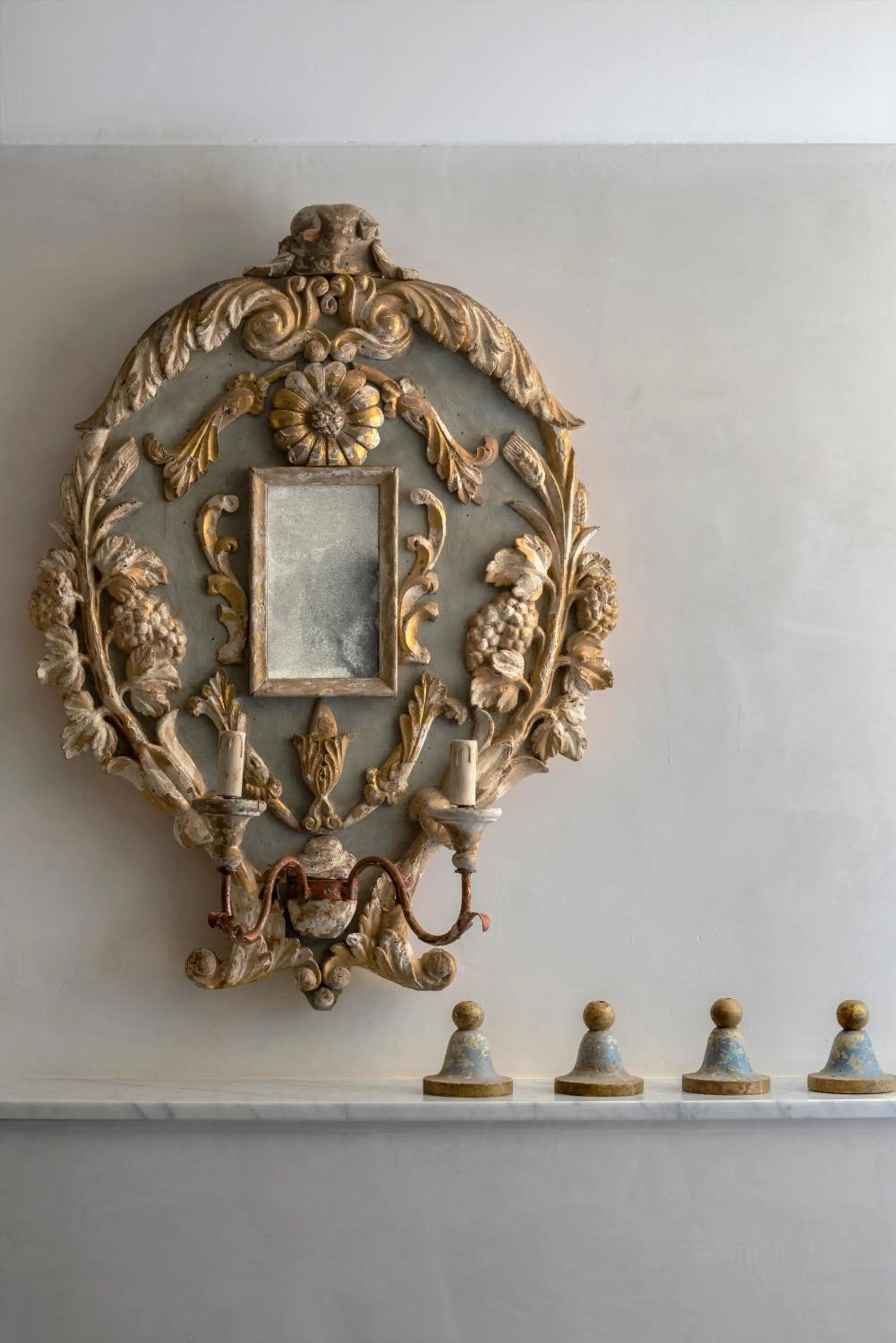 Decorative detail in Les Maisons de l'Hôtel Particulier