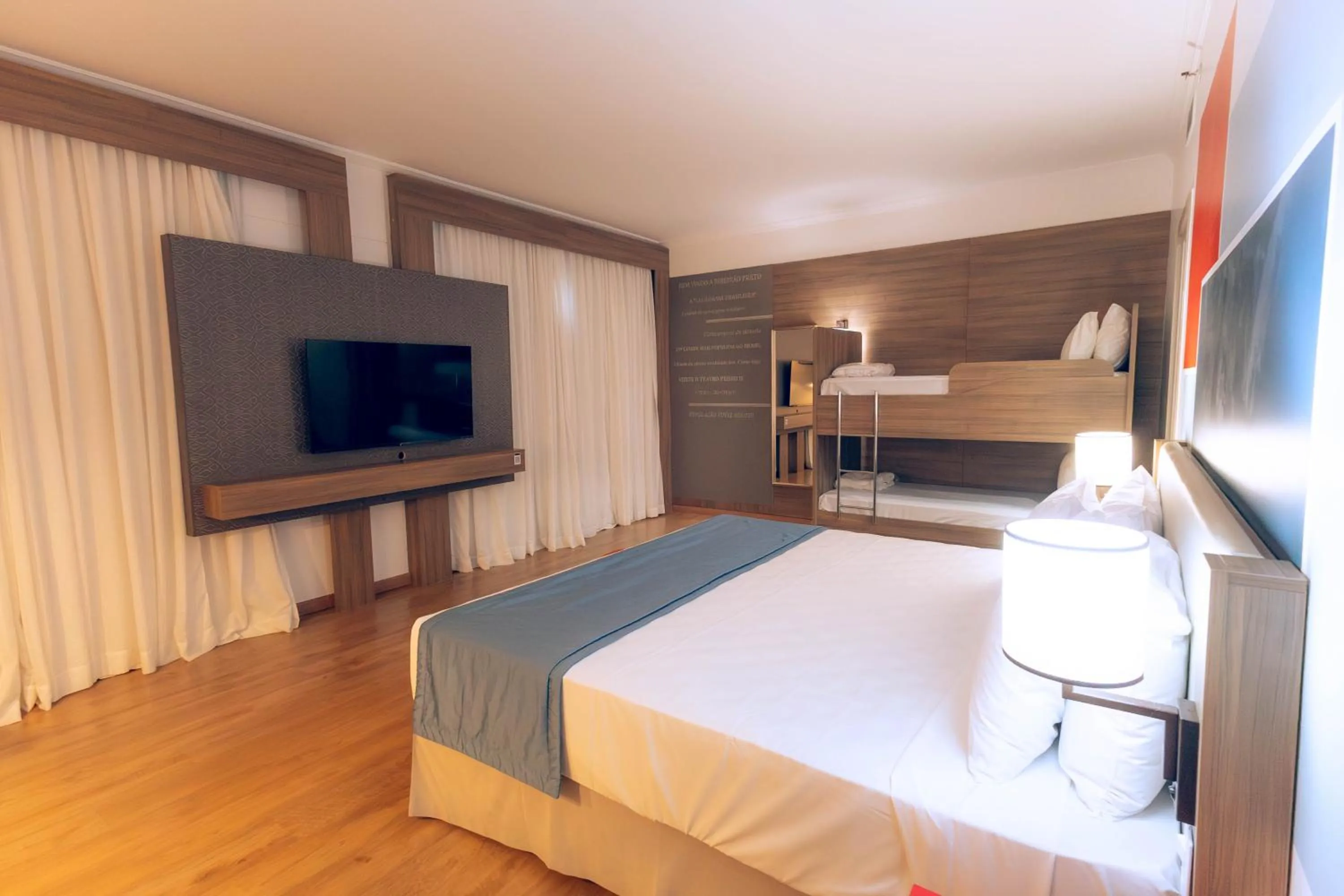 Bedroom, Bed in TRYP By Wyndham Ribeirão Preto