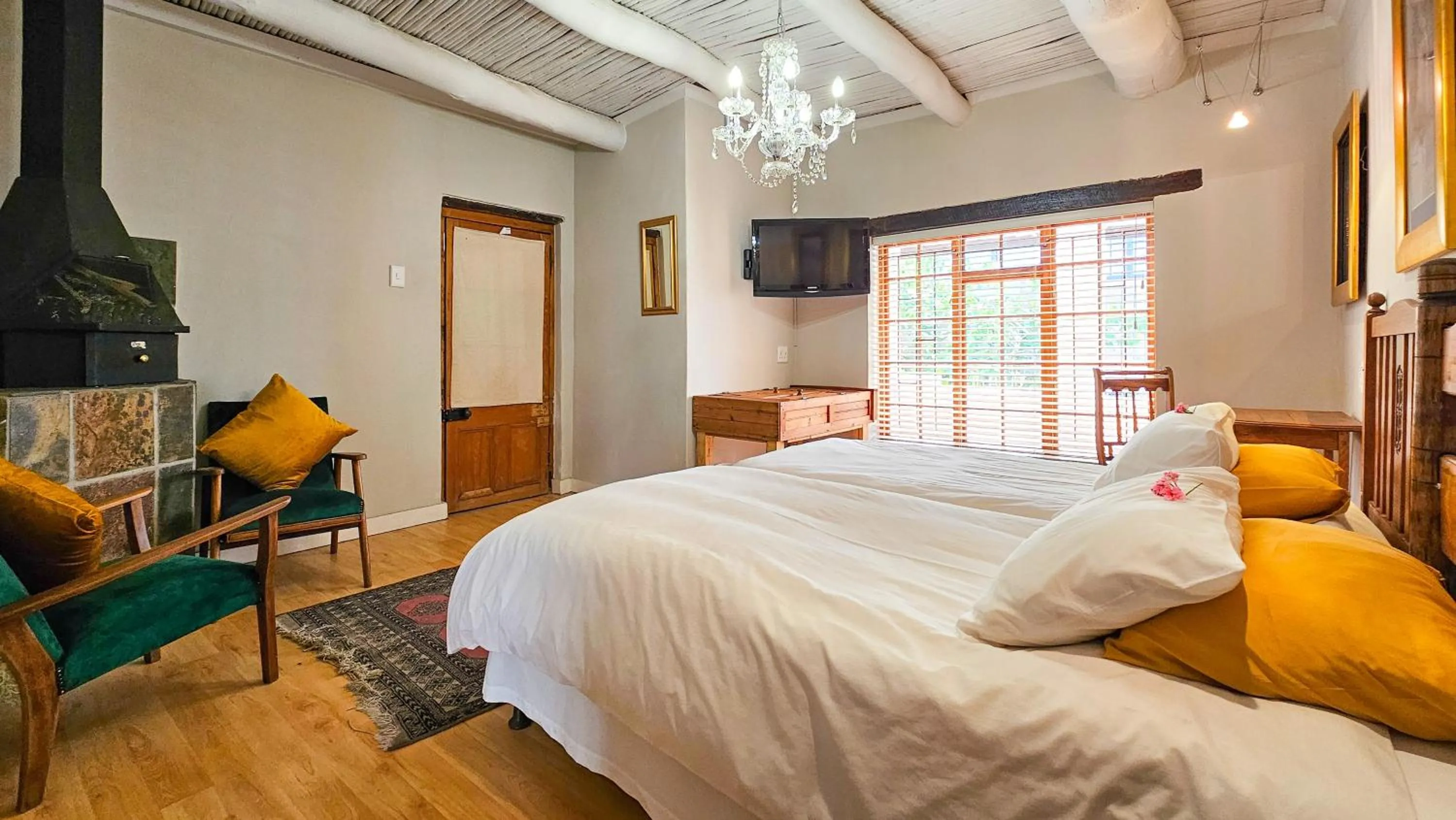 Bed in De Opstal Country Lodge