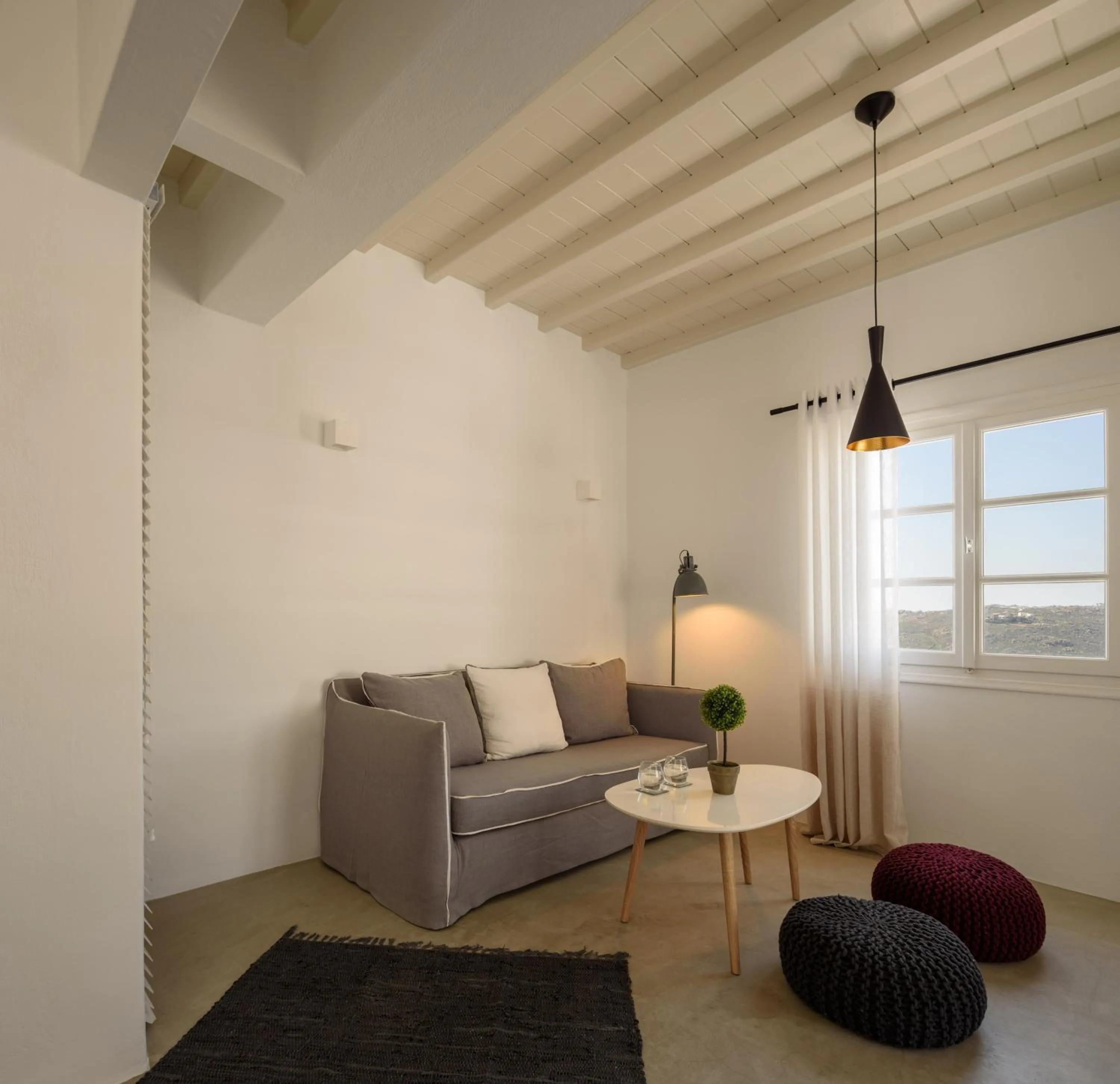 Seating area in Cova Mykonos Suites