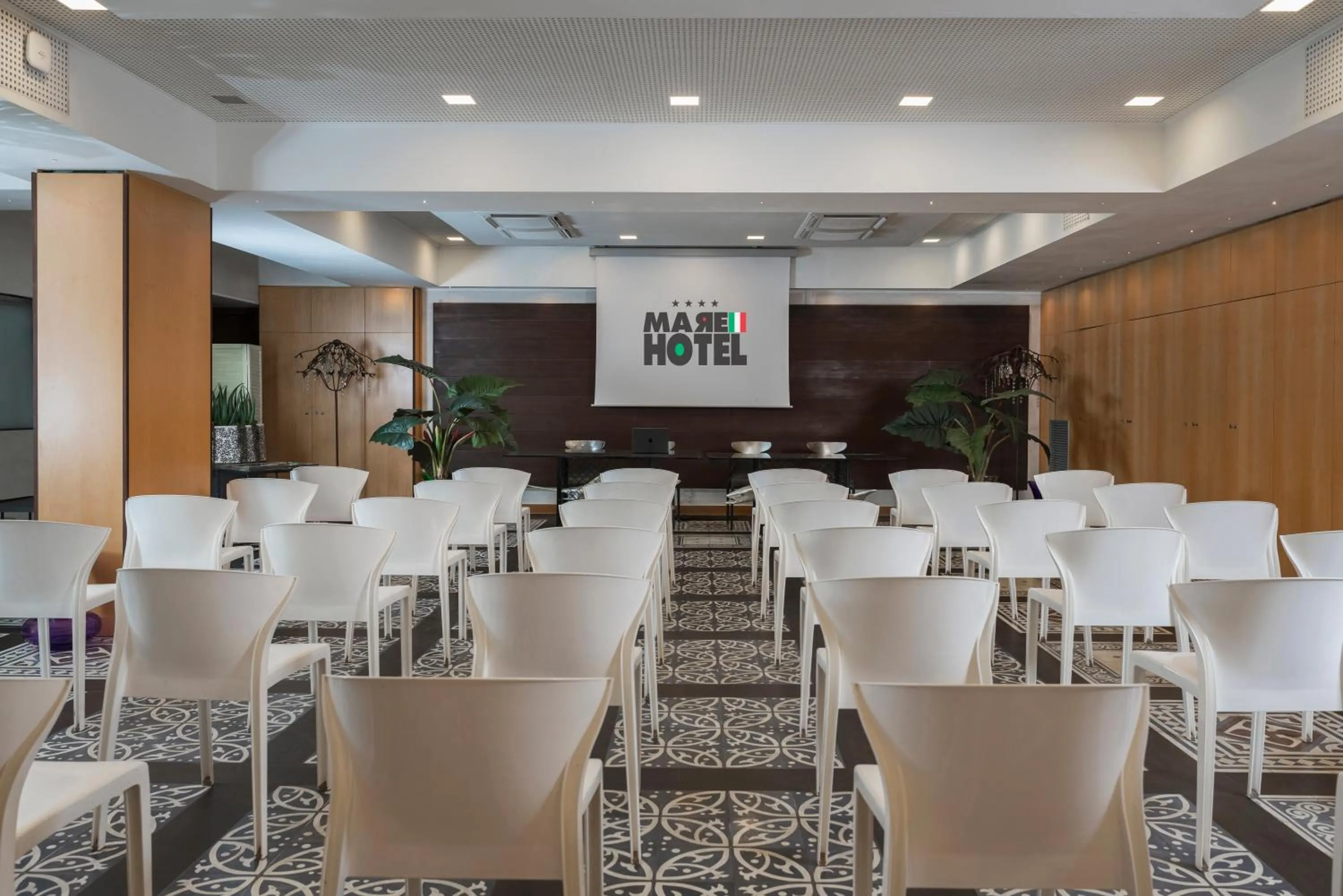 Meeting/conference room in Mare Hotel