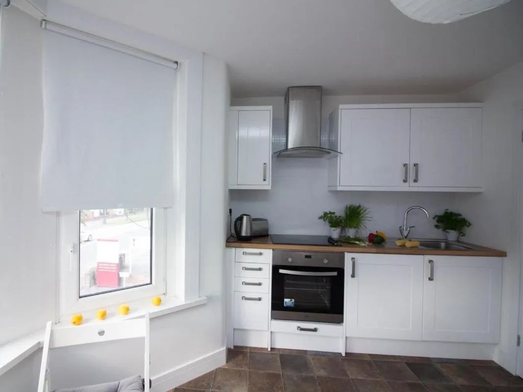 Dining area in Beddoe Apartments