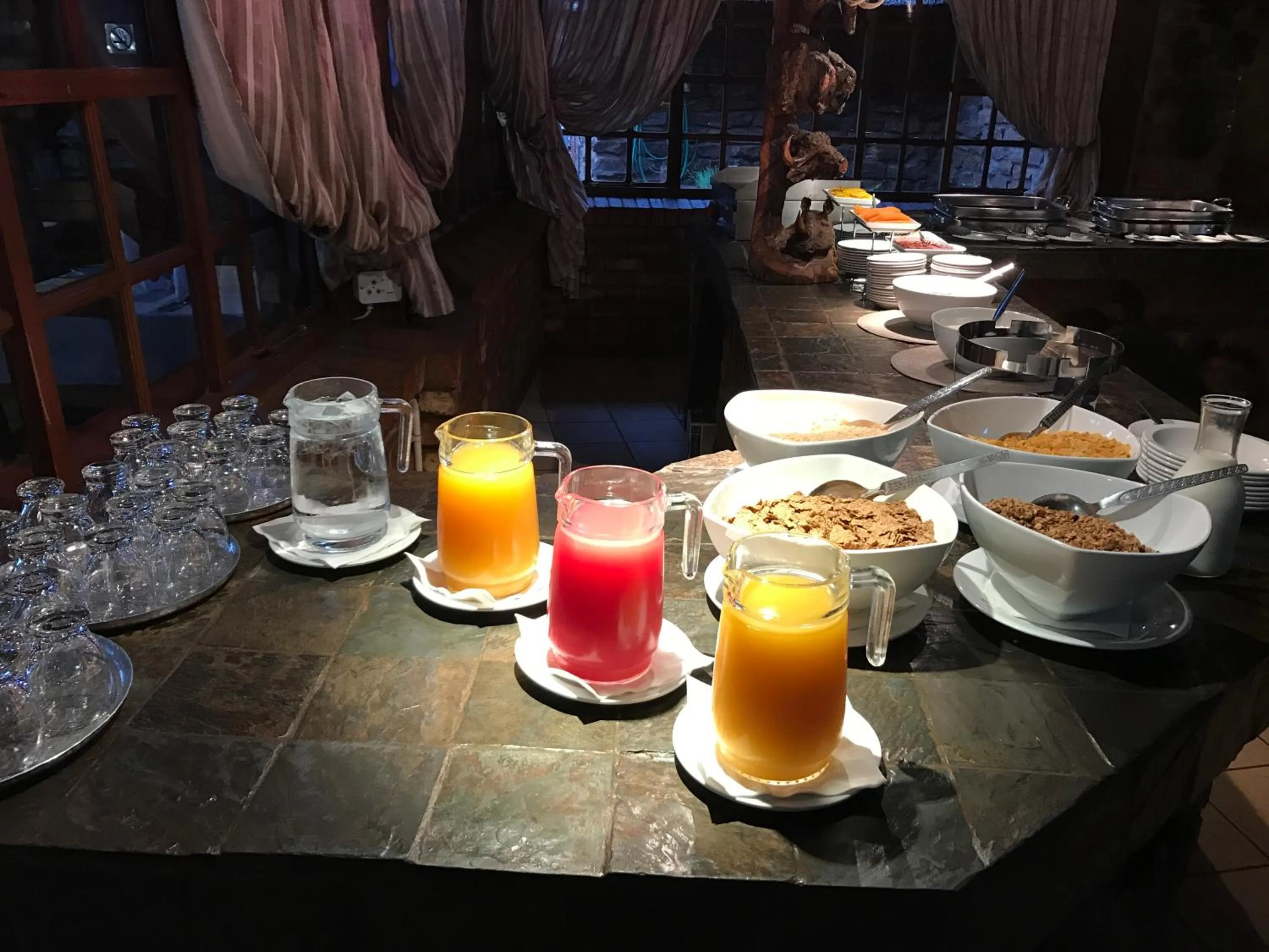 Breakfast in Red Sands Country Lodge