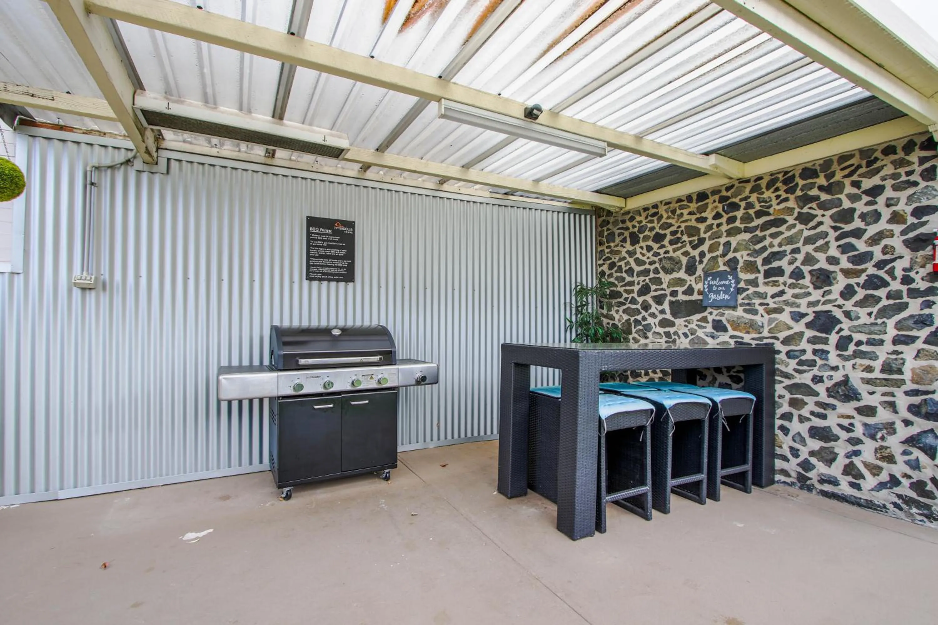 BBQ facilities in Hybiscus Waterfront Apartments
