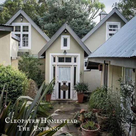 Property building in Cleopatra Mountain Farmhouse