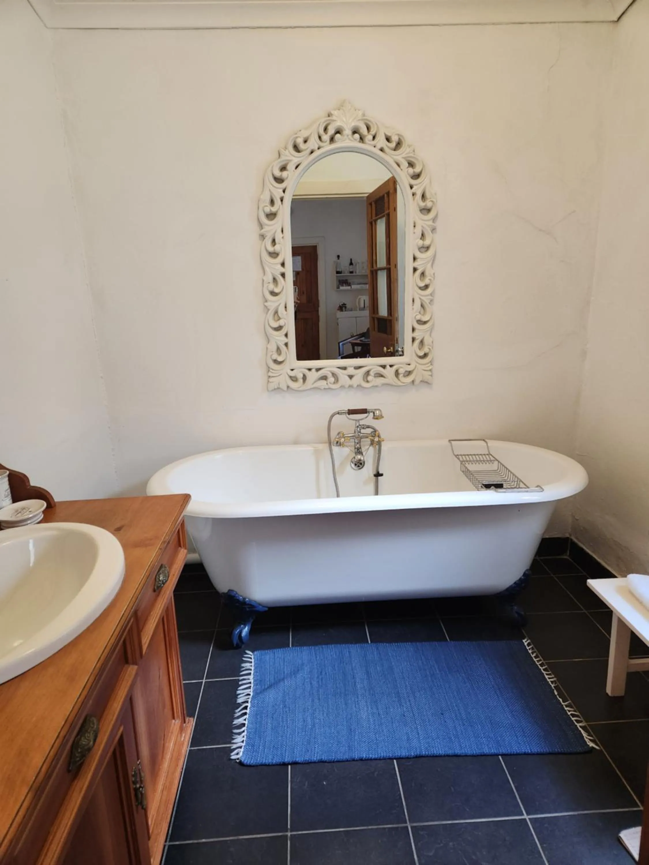 Bathroom in Cleopatra Mountain Farmhouse