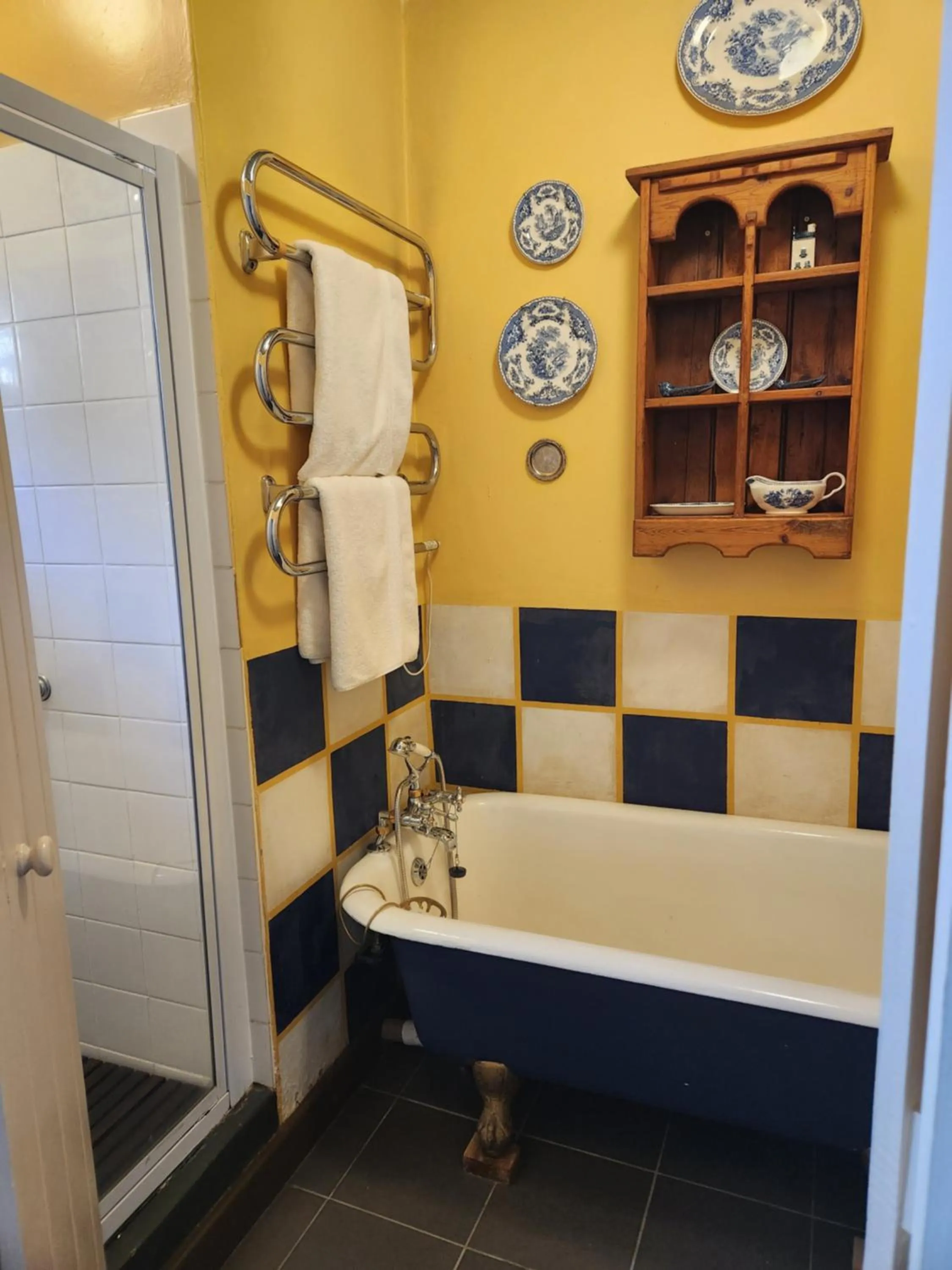 Bathroom in Cleopatra Mountain Farmhouse