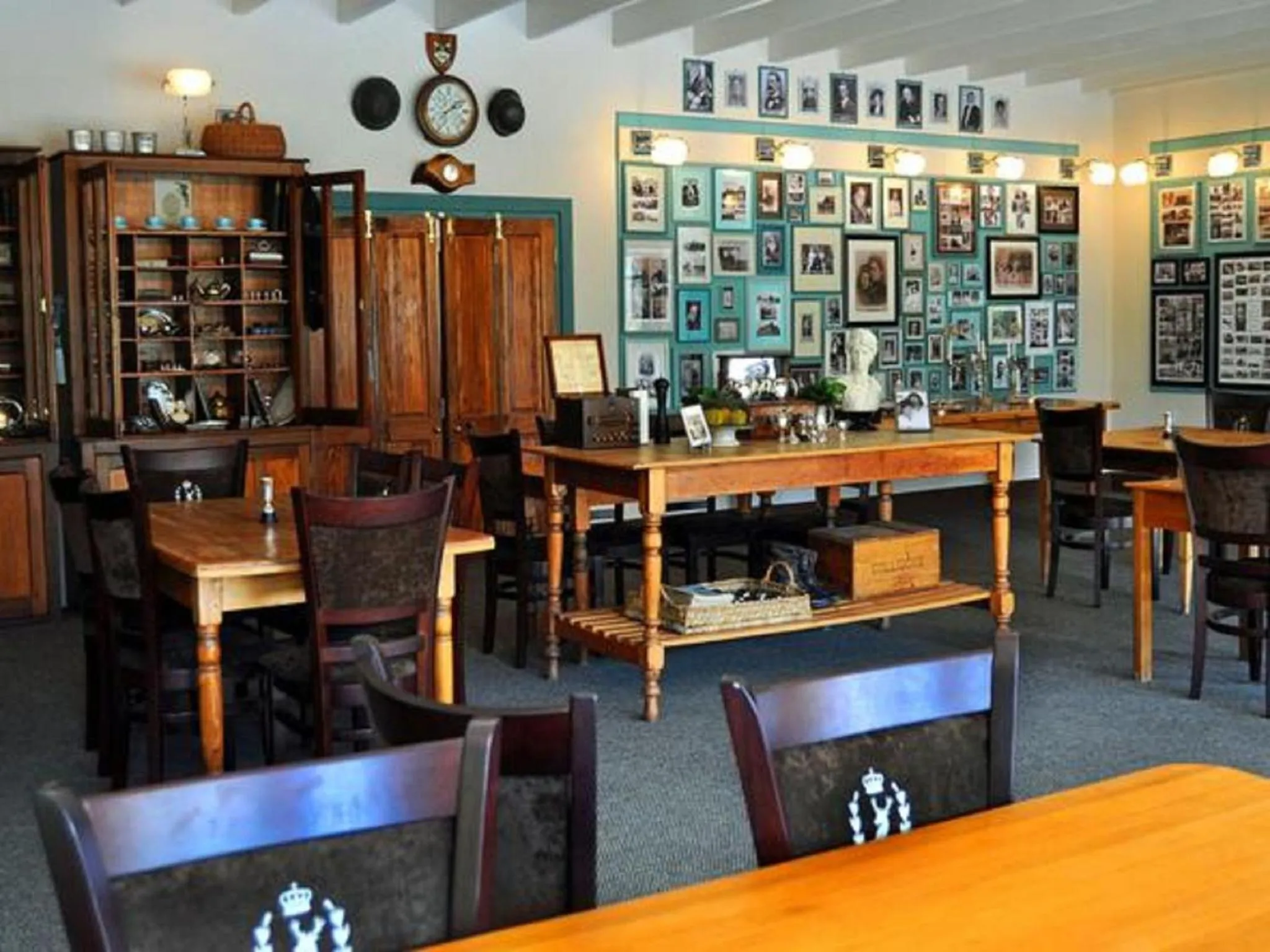 Restaurant/places to eat in Cleopatra Mountain Farmhouse