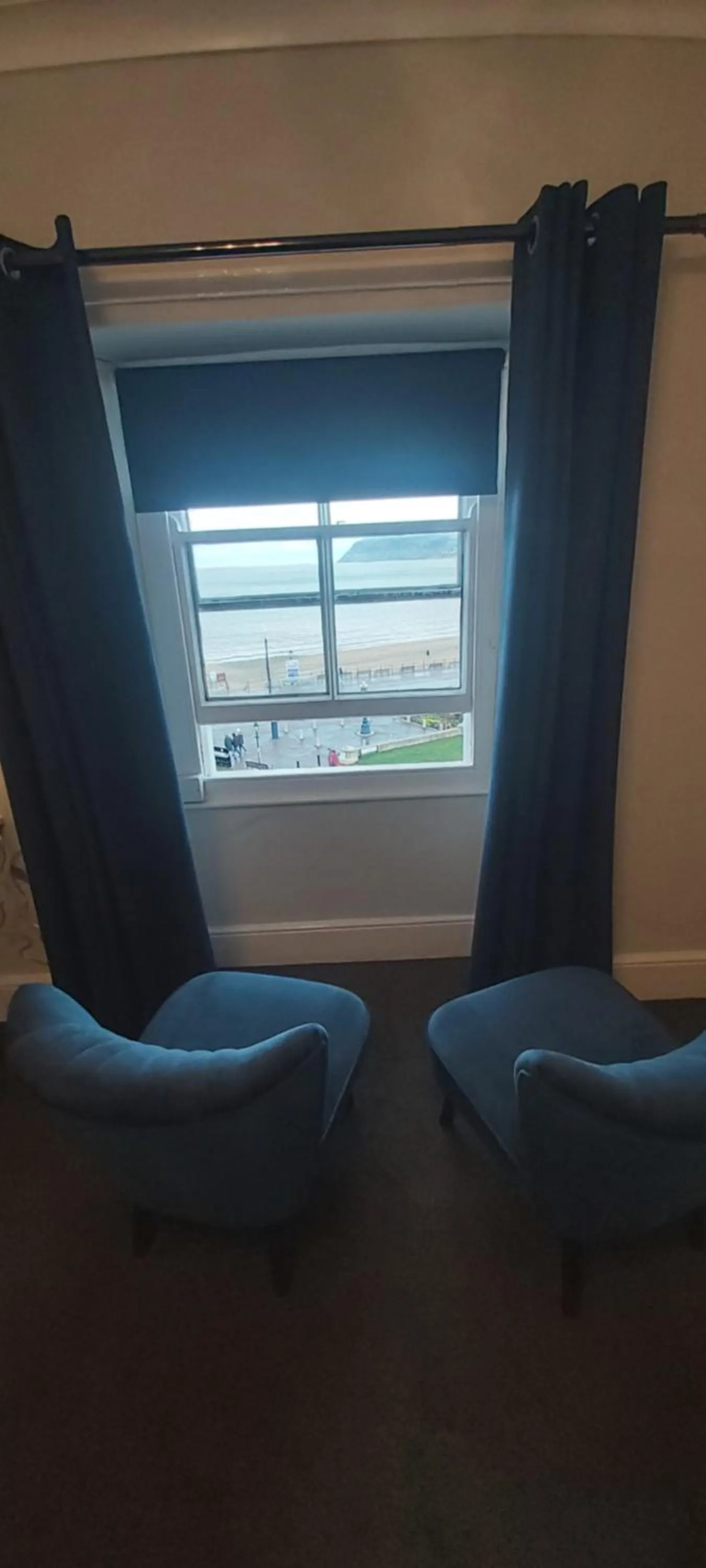 Seating area in Hen Dy