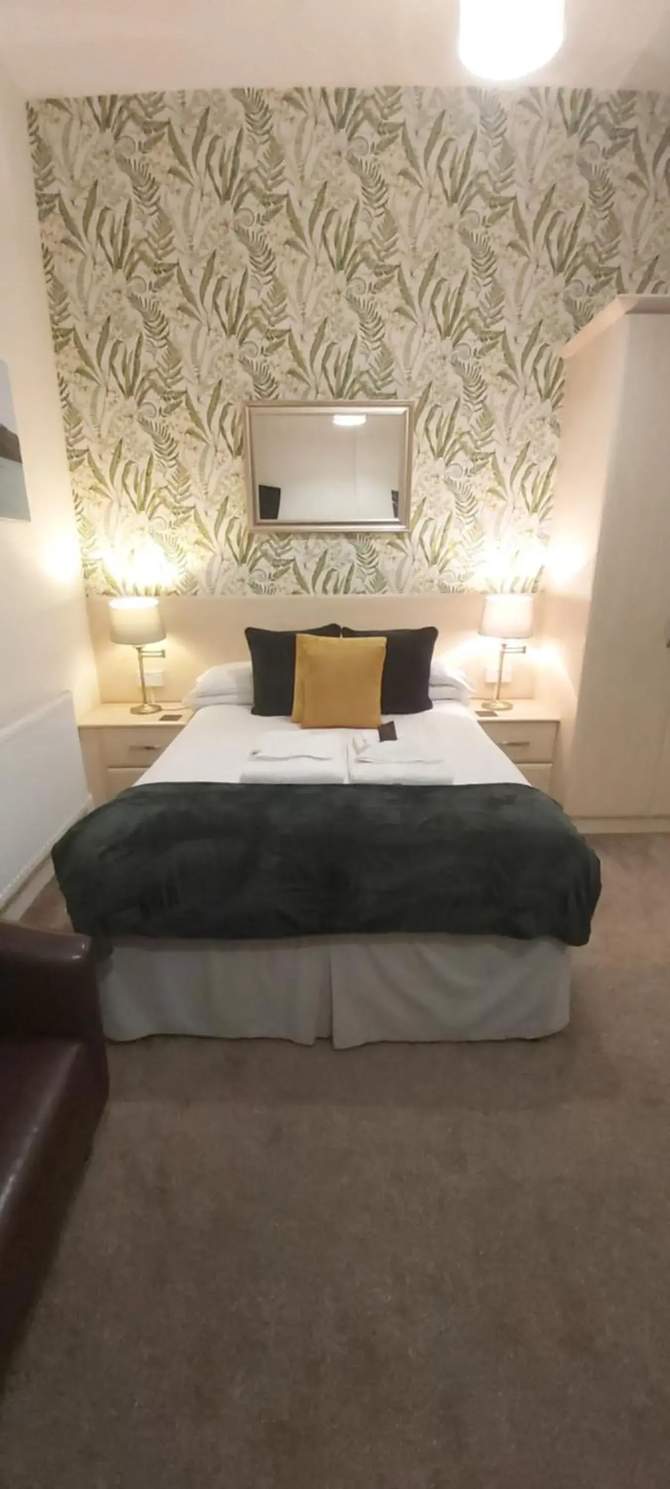 Triple Room with Rear View (Nr. 4) in Hen Dy Triple Room with Rear View (Nr. 4) in Hen Dy