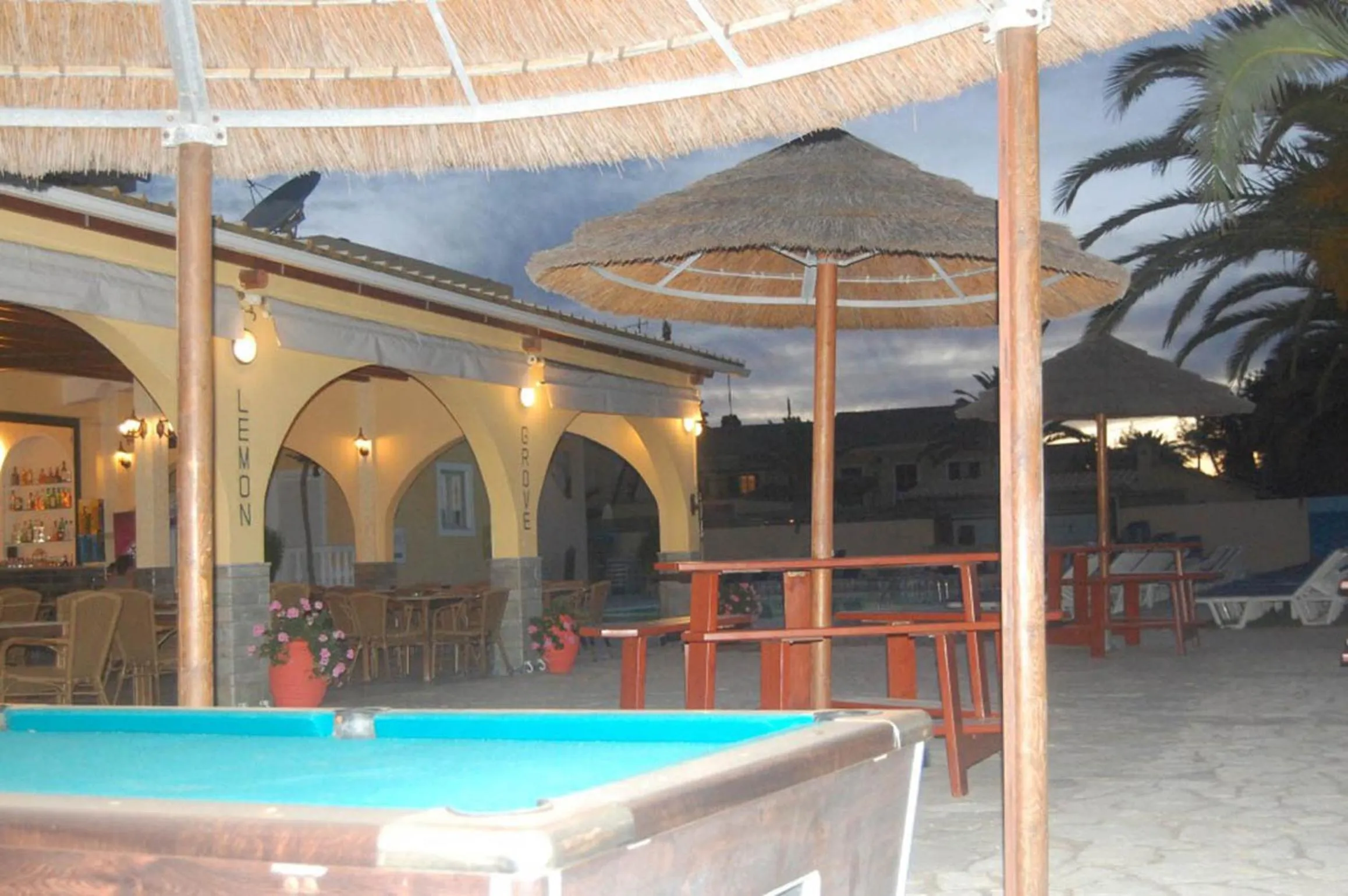 Other in Complex Lemon Grove