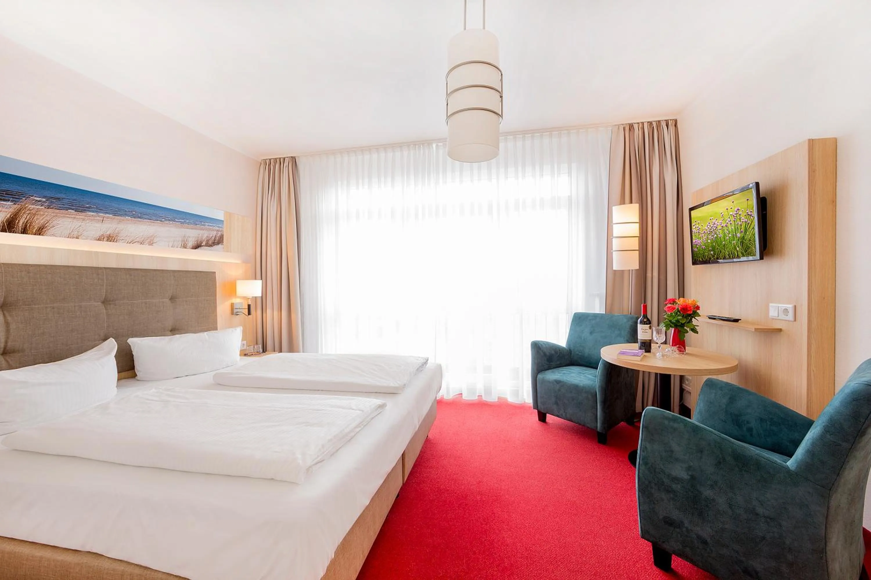 Photo of the whole room, Bed in Hotel Garni Sonne