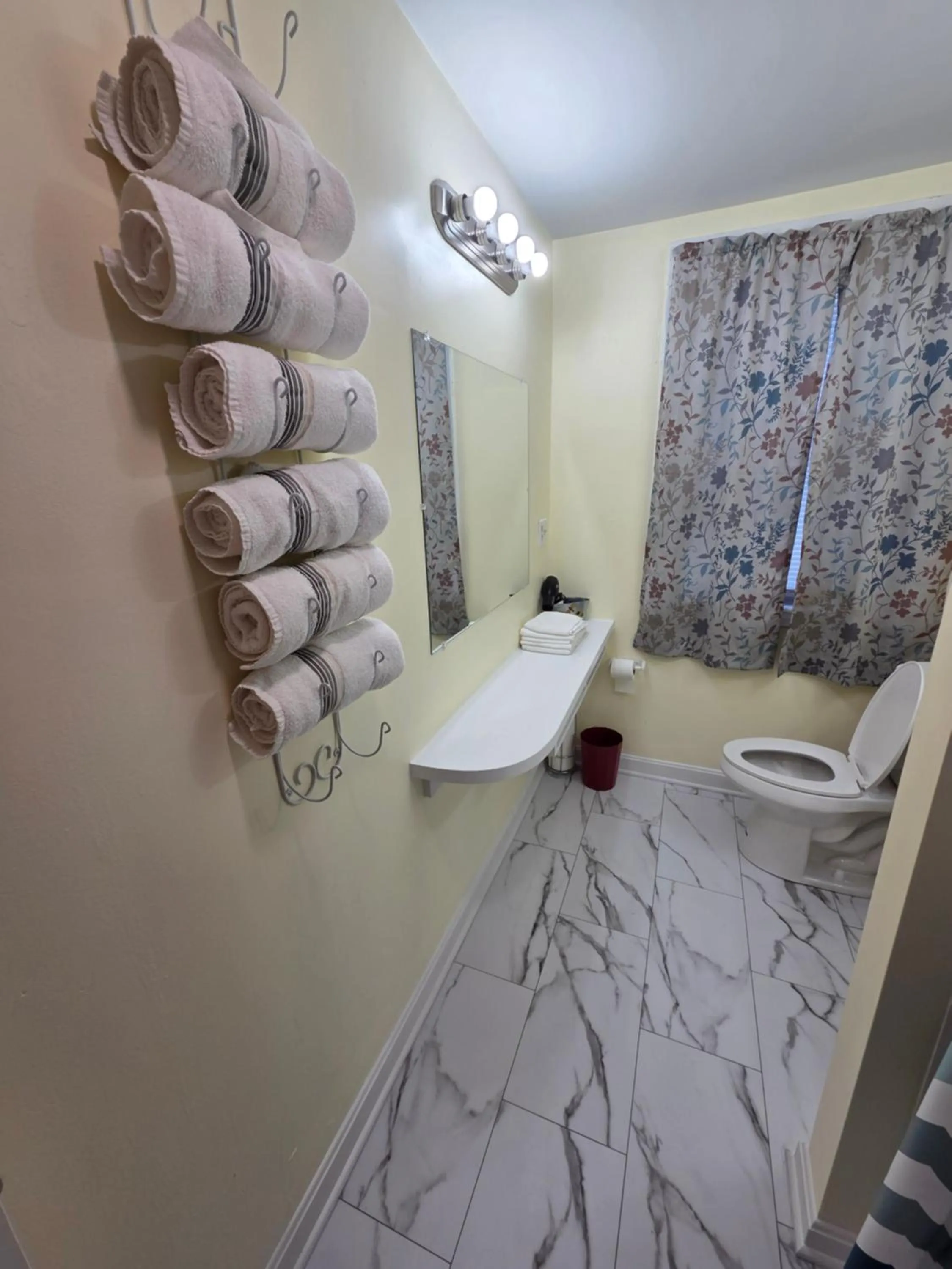 Bathroom in Apartments in Salem