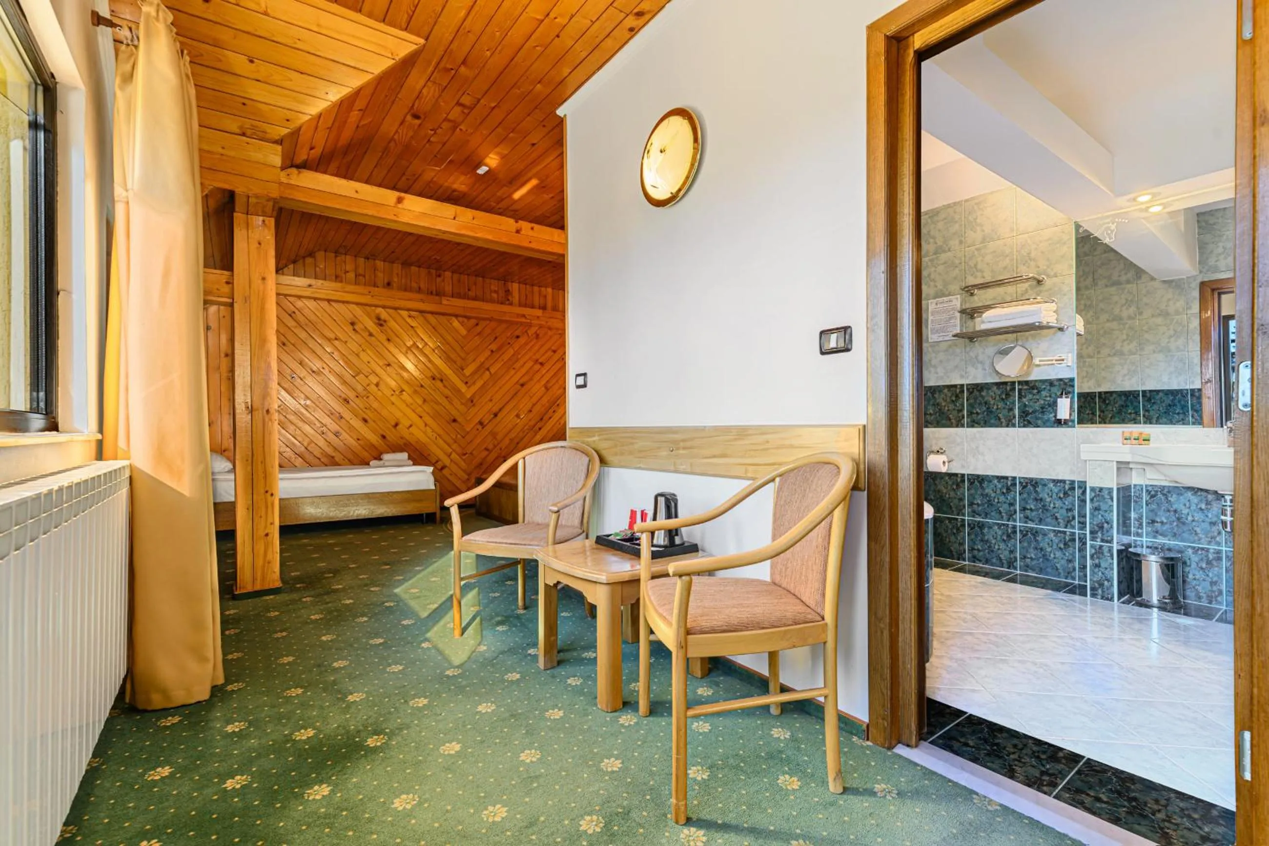 Bed in Hotel Casa Viorel jacuzzi & saunas