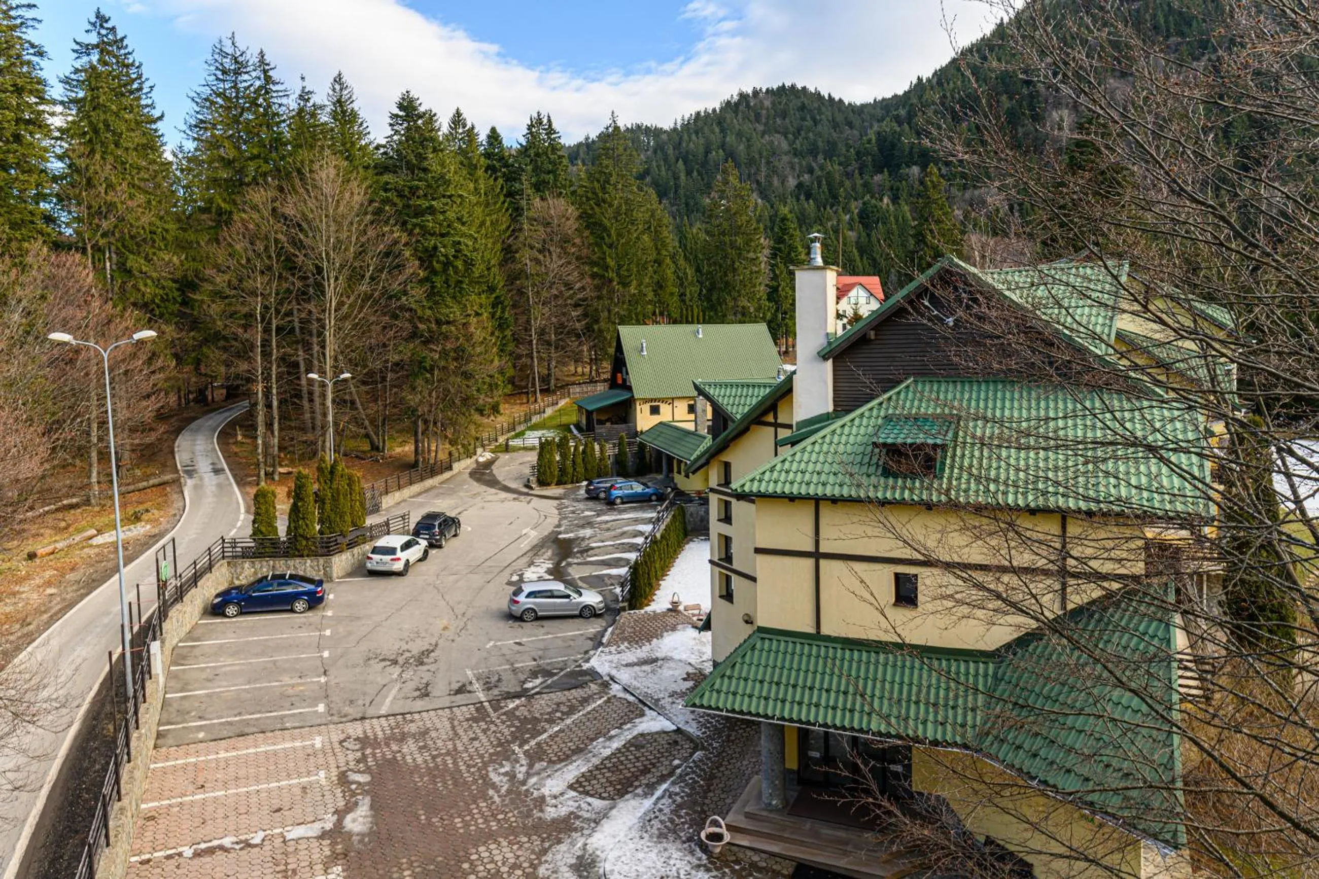 Property building in Hotel Casa Viorel jacuzzi & saunas