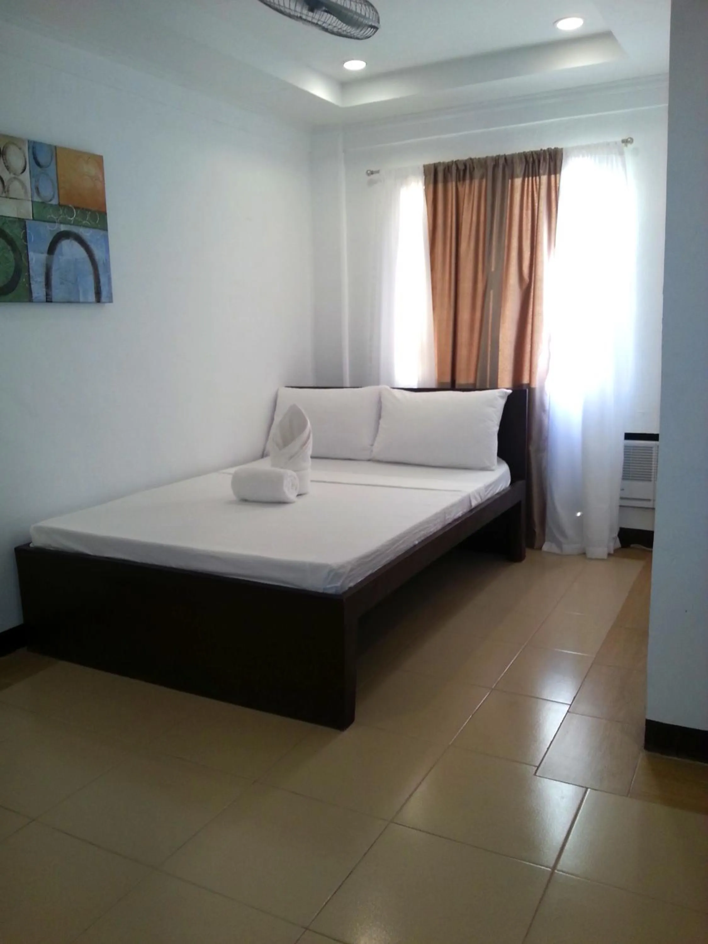 Bed in Ricardo Valley Inn