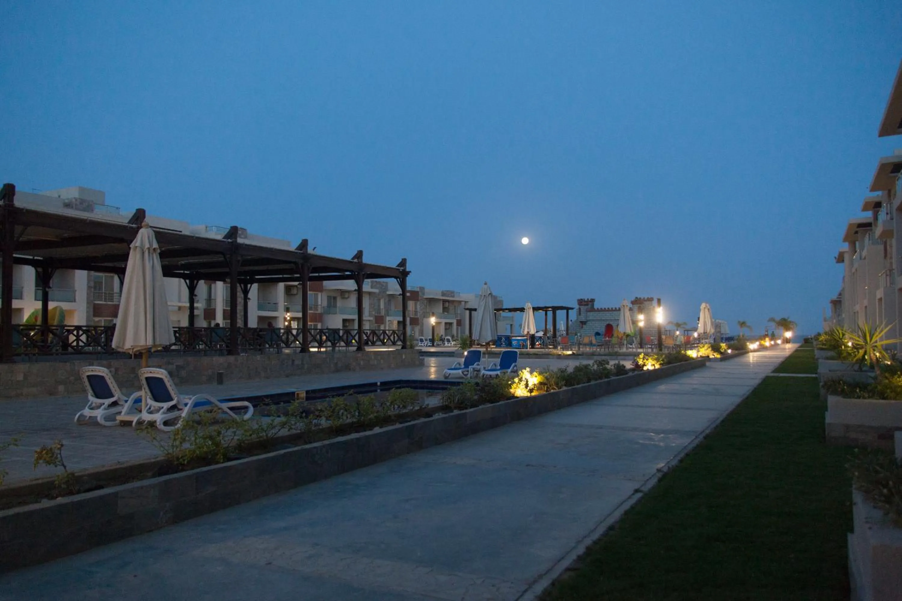 Night in Elite Residence Aqua Park