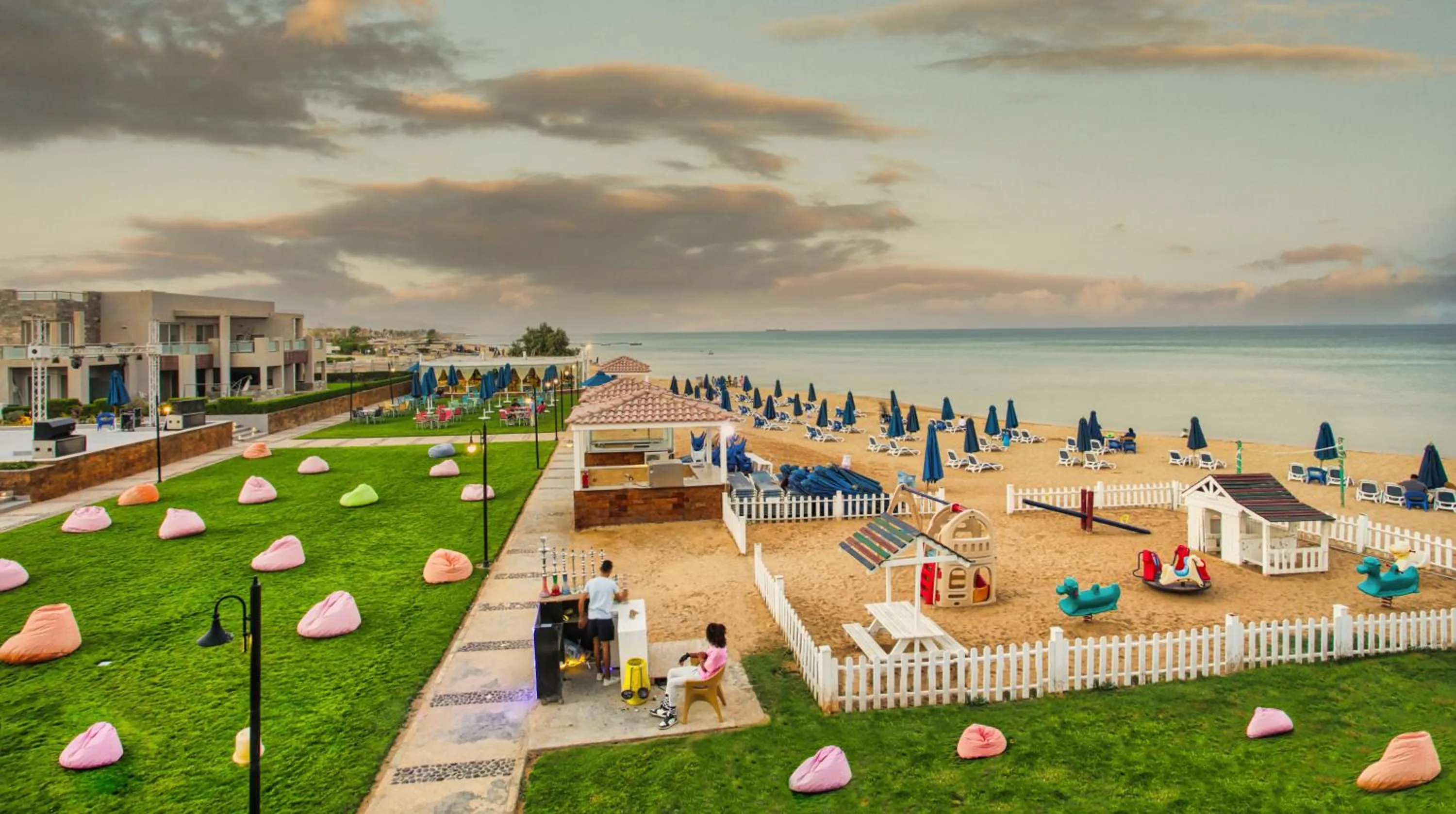 Garden in Elite Residence Aqua Park