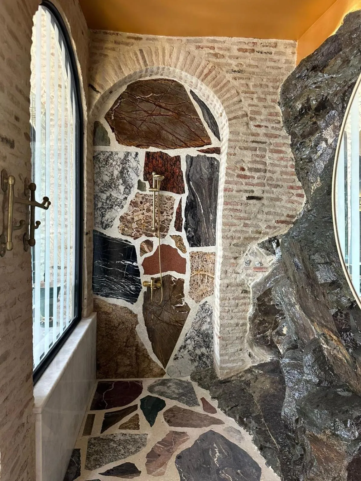 Shower in Castle in Old Town