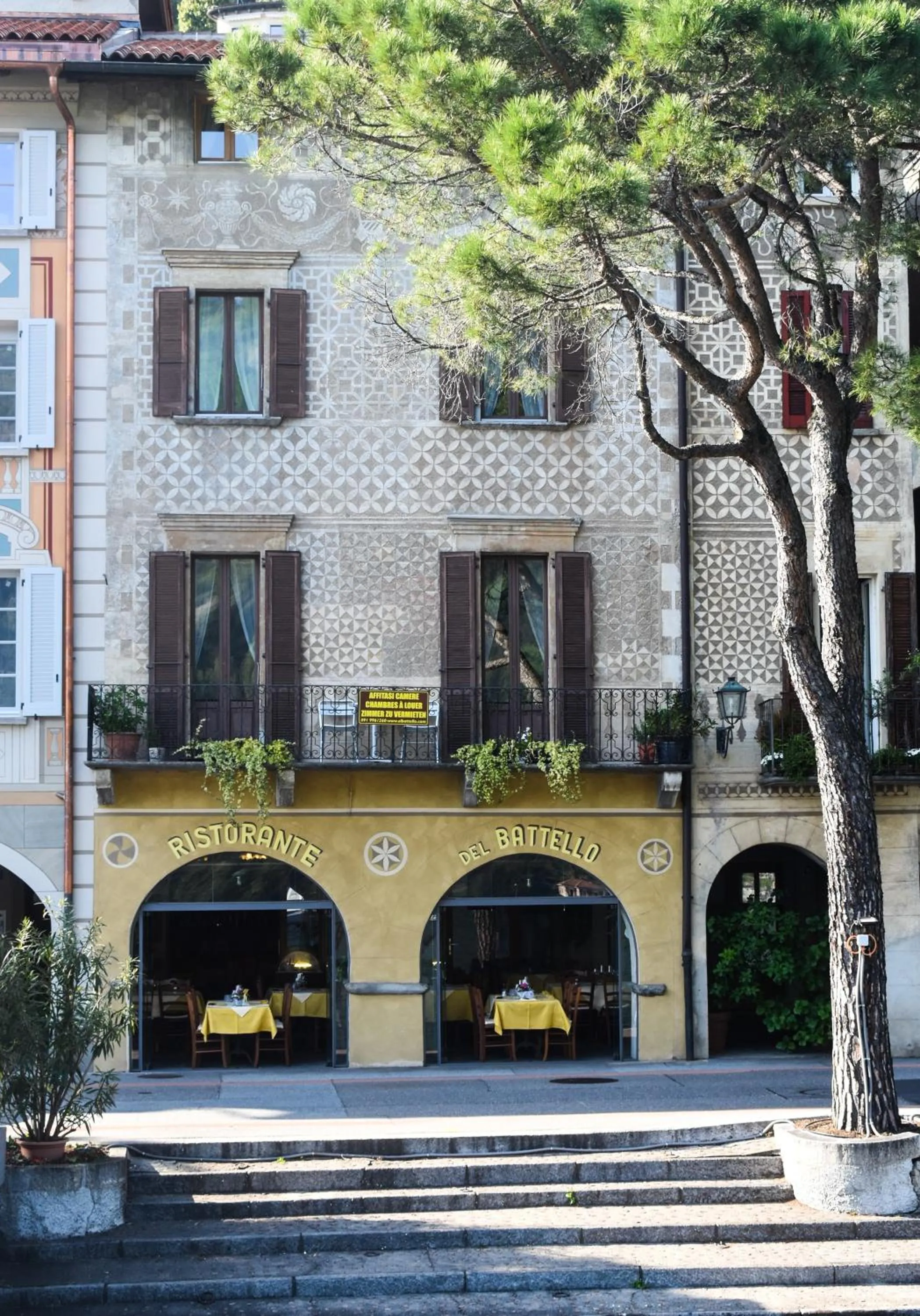 Facade/entrance in Al Battello