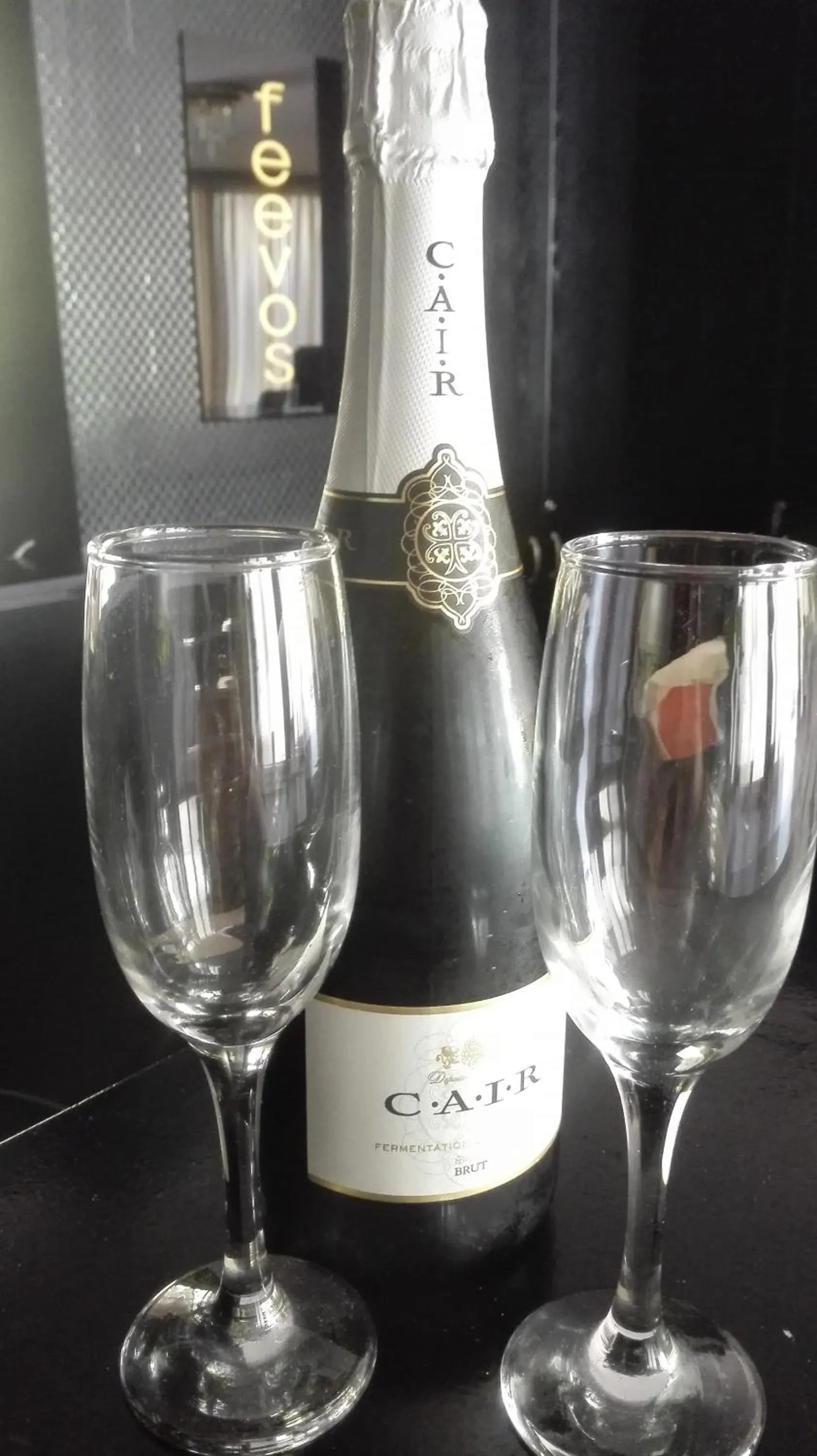 Alcoholic drinks in Feevos