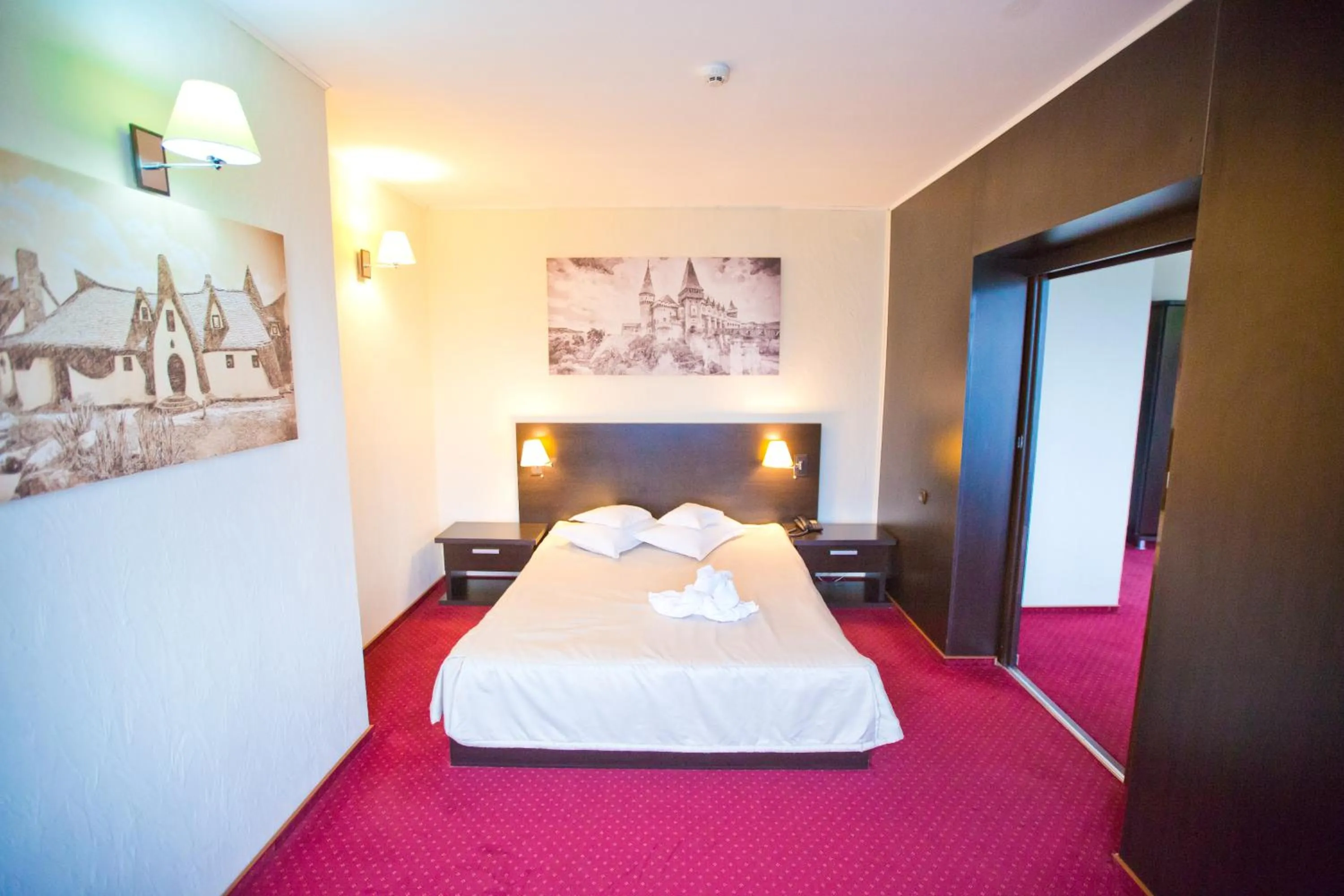 Bedroom, Bed in Hotel Piemonte