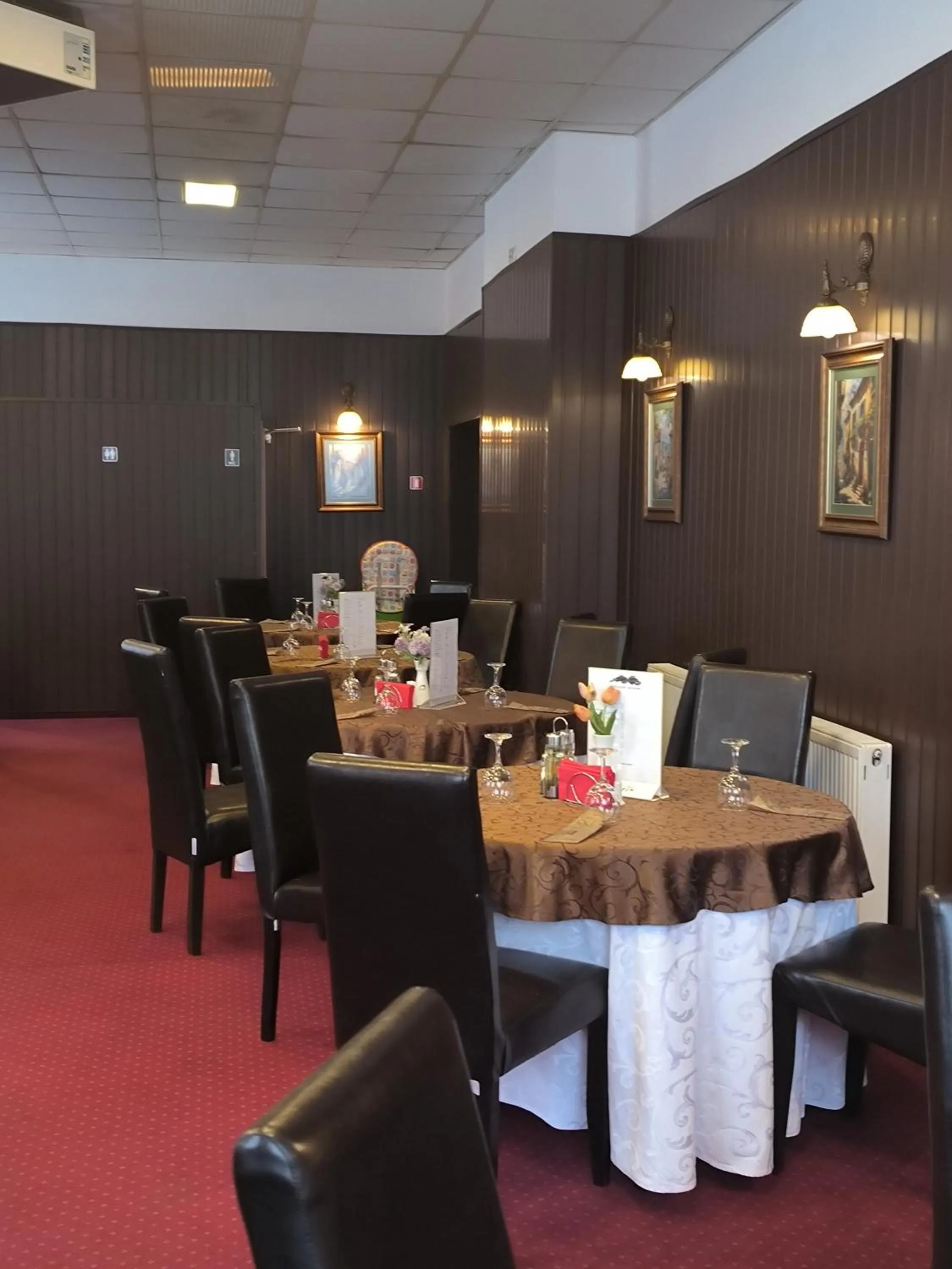 Restaurant/places to eat in Hotel Piemonte