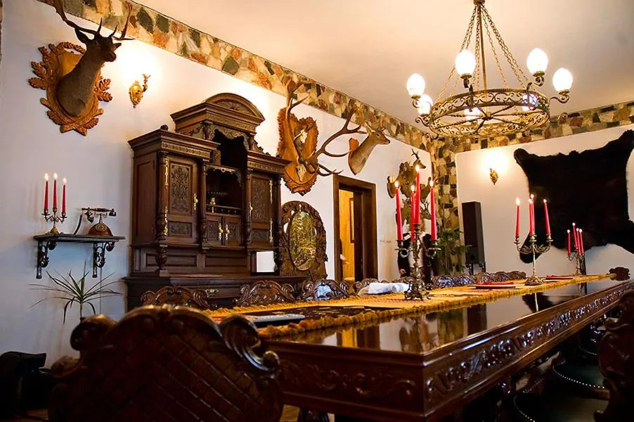 Business facilities in Hunter Prince Castle Hotel