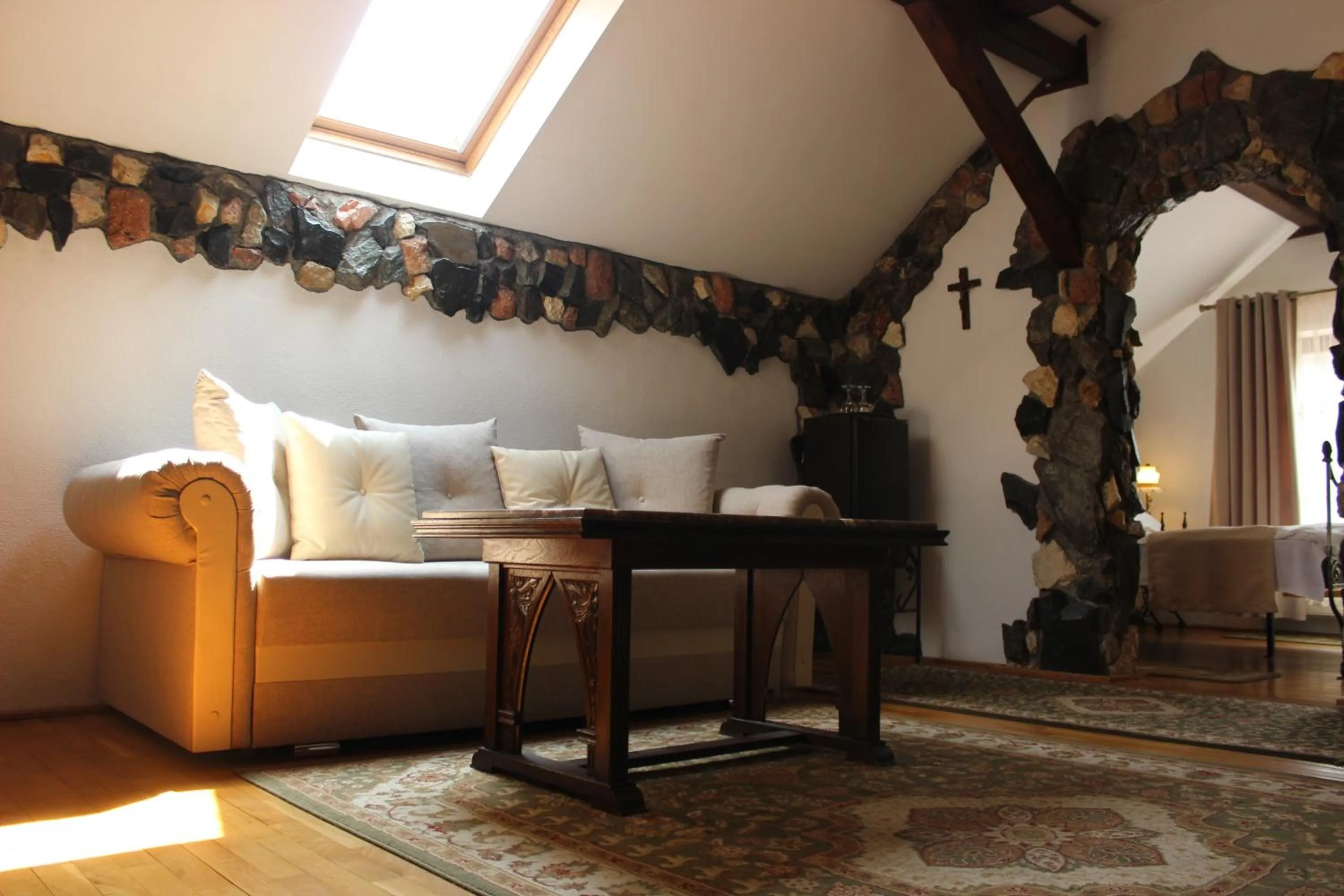 Photo of the whole room in Hunter Prince Castle Hotel