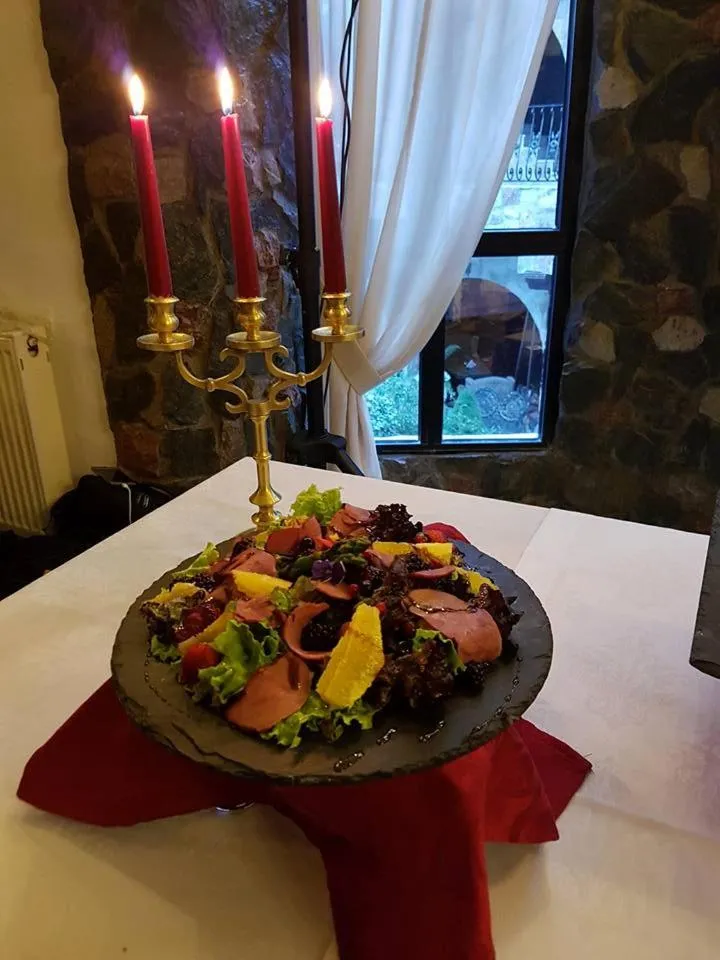 Restaurant/places to eat in Hunter Prince Castle Hotel