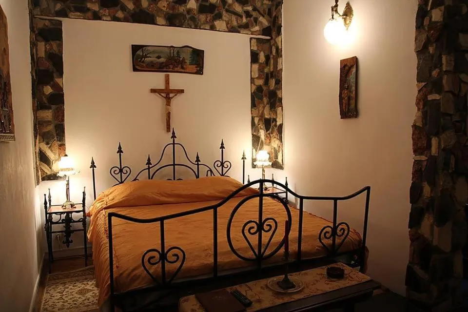 Photo of the whole room in Hunter Prince Castle Hotel