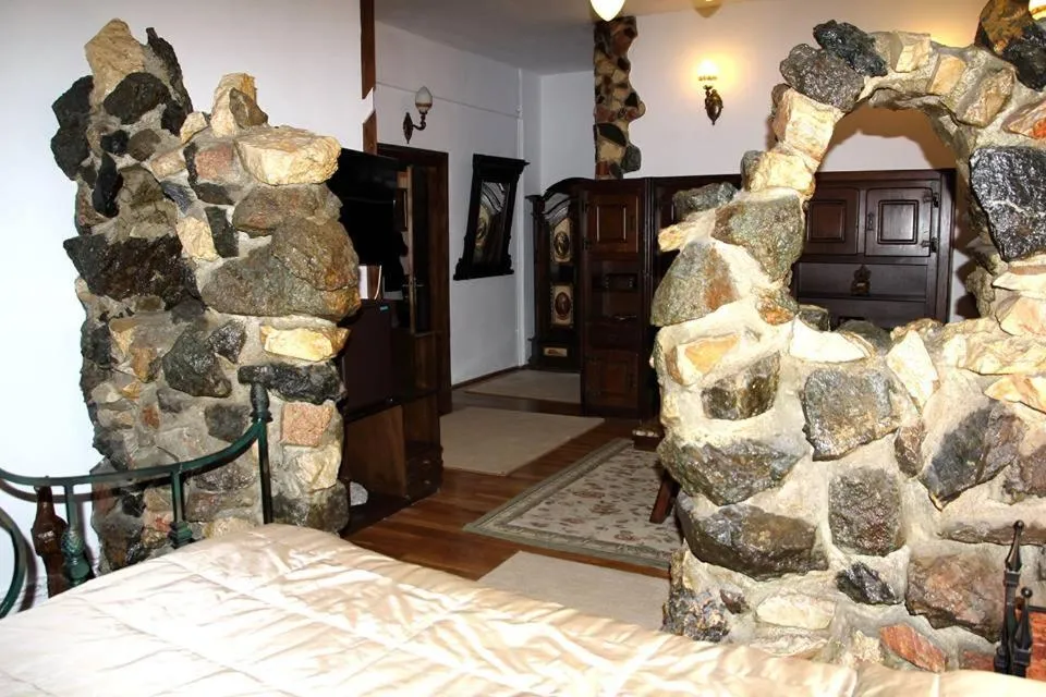 Photo of the whole room in Hunter Prince Castle Hotel