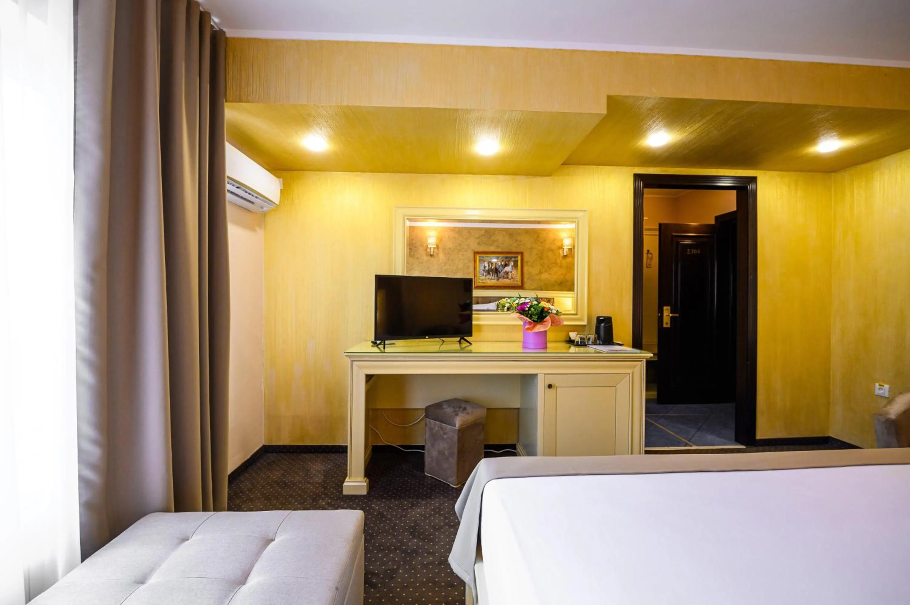 Bed in Hotel Bulevard