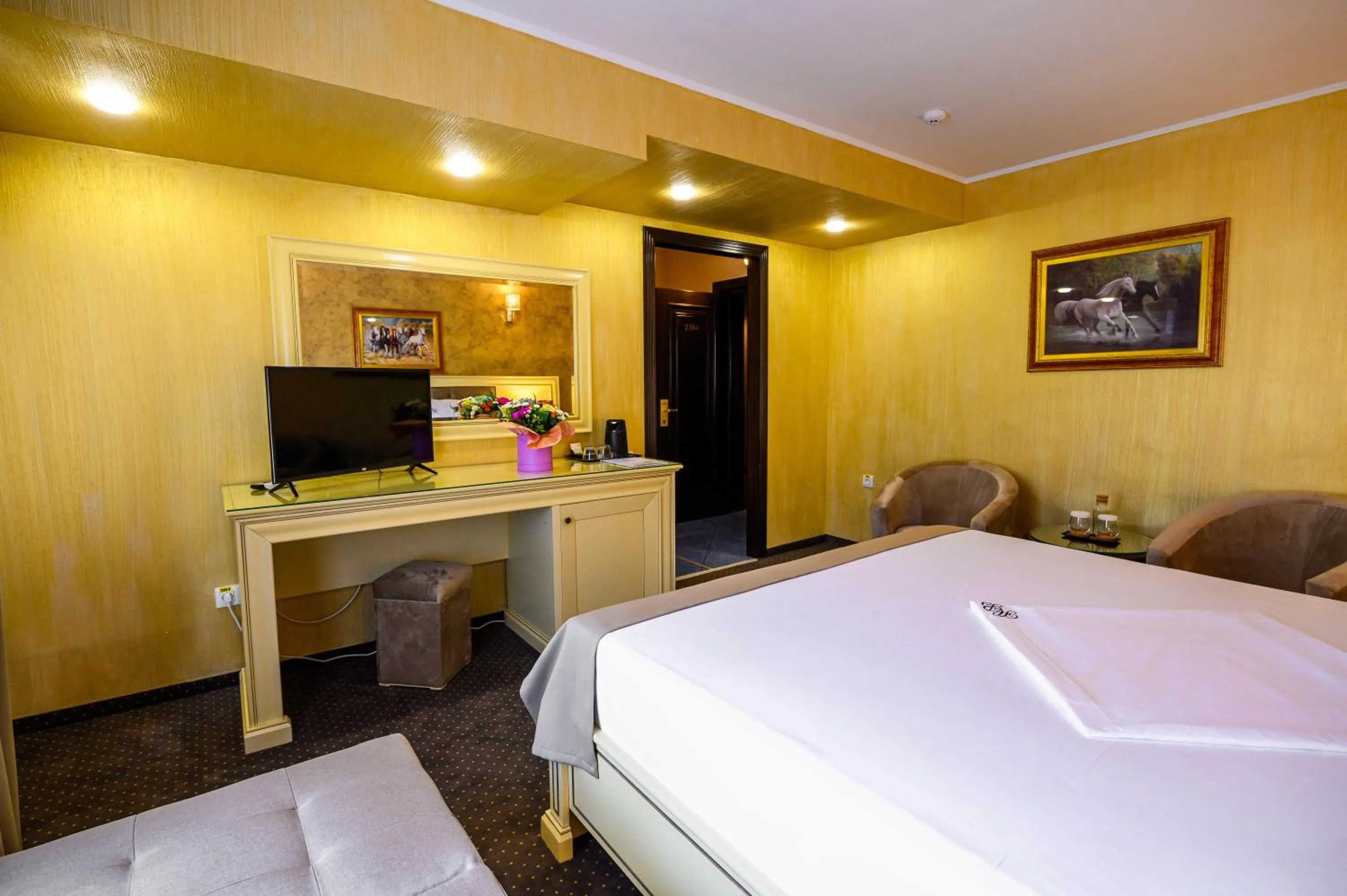 Bed in Hotel Bulevard