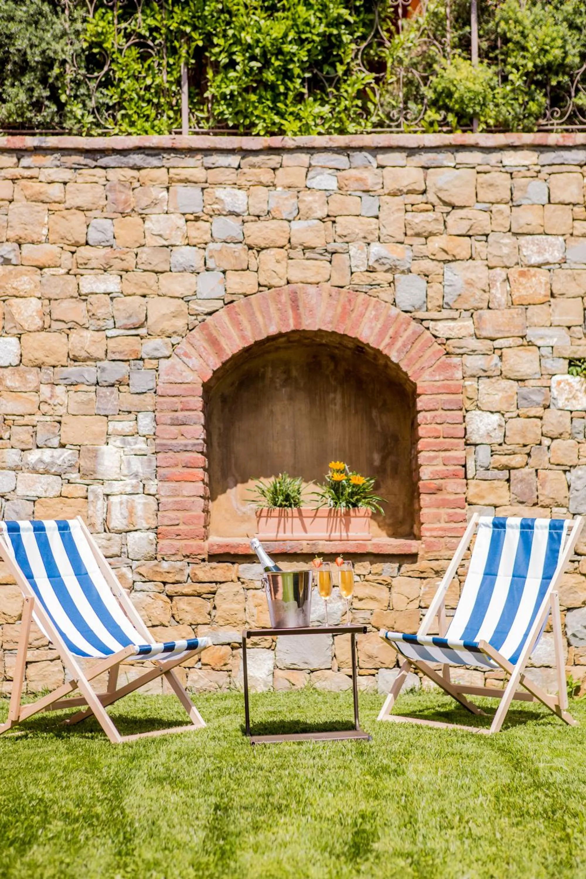 Property building in Leonardo Resort