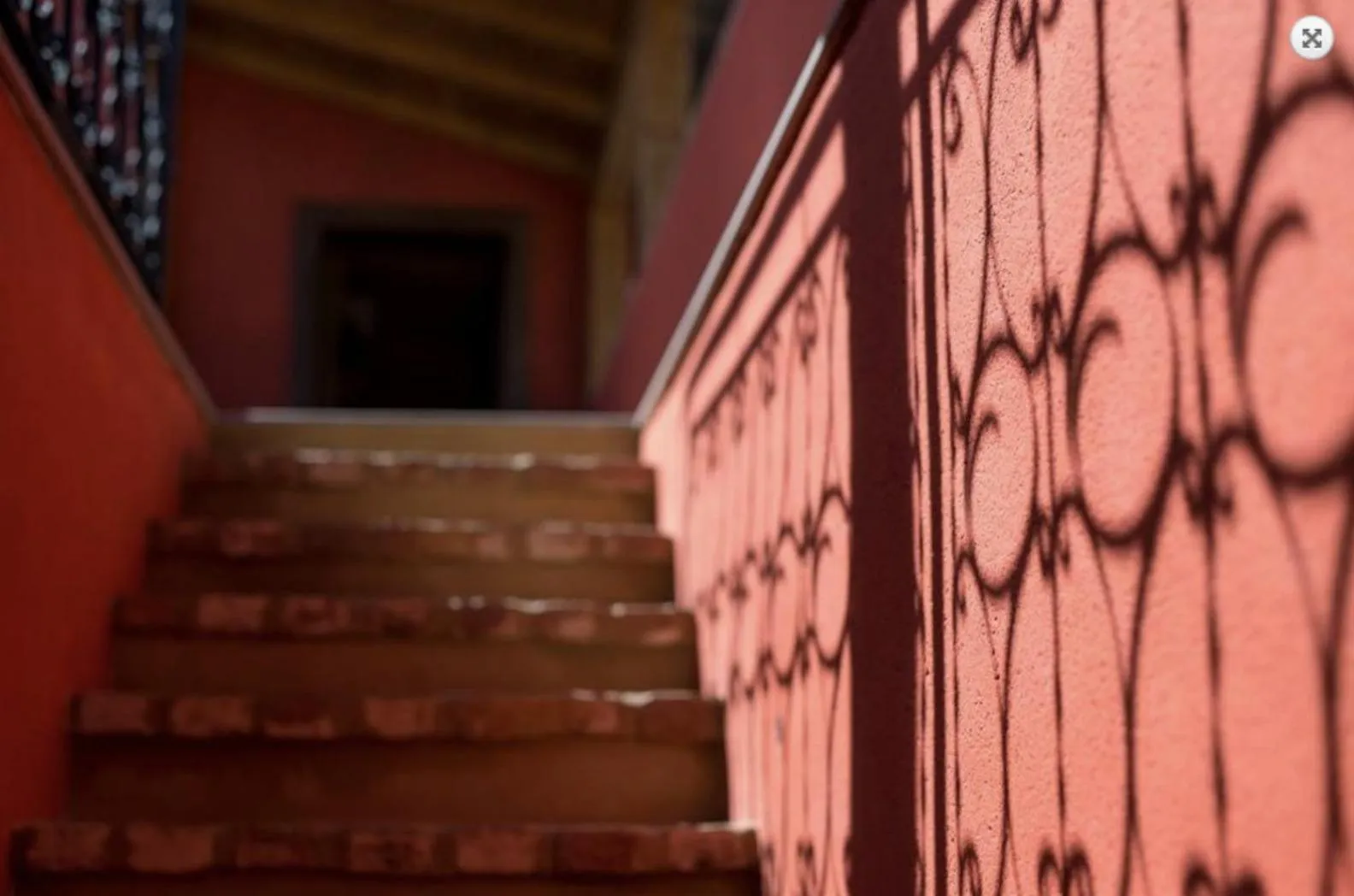 Decorative detail in Leonardo Resort