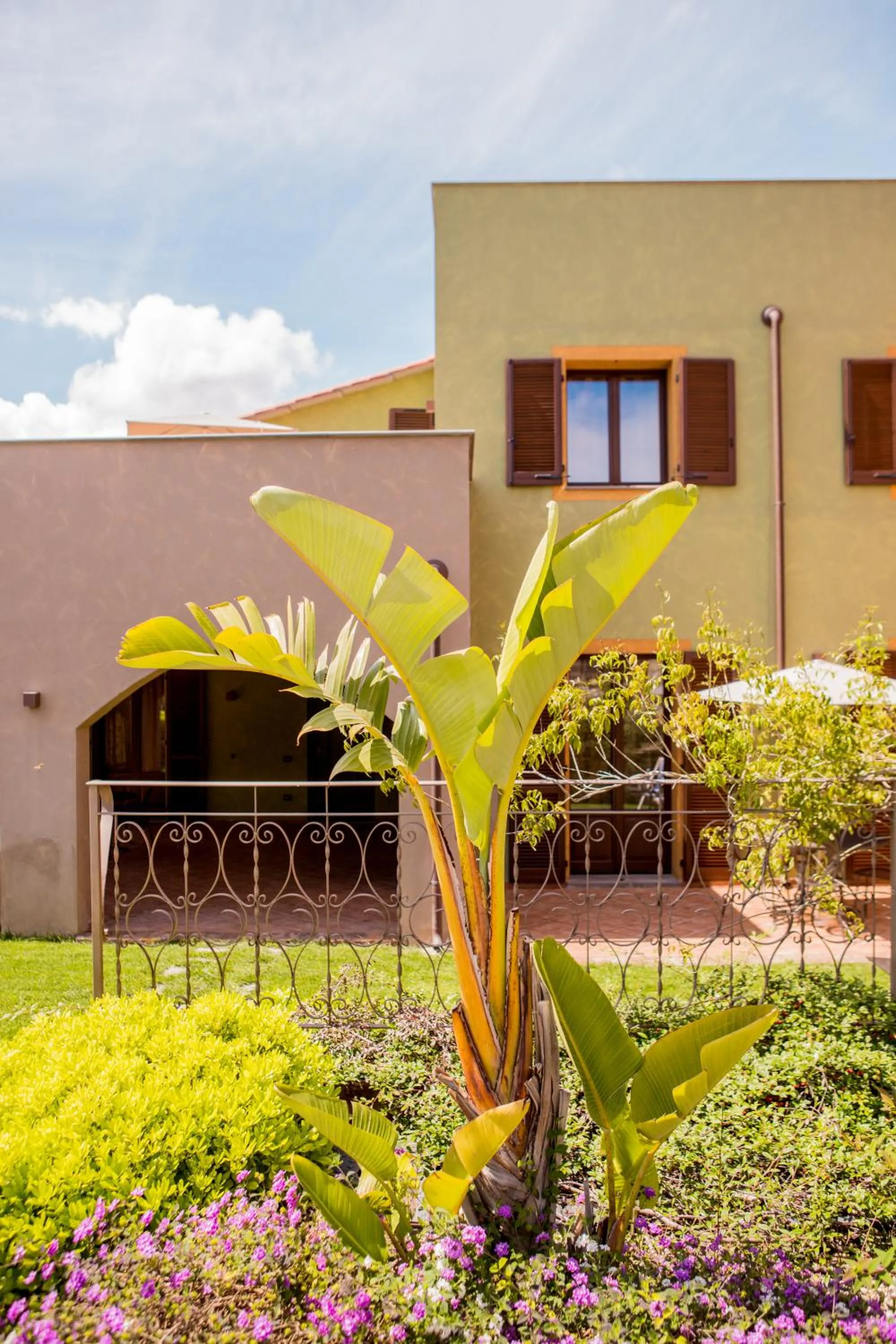 Property building in Leonardo Resort