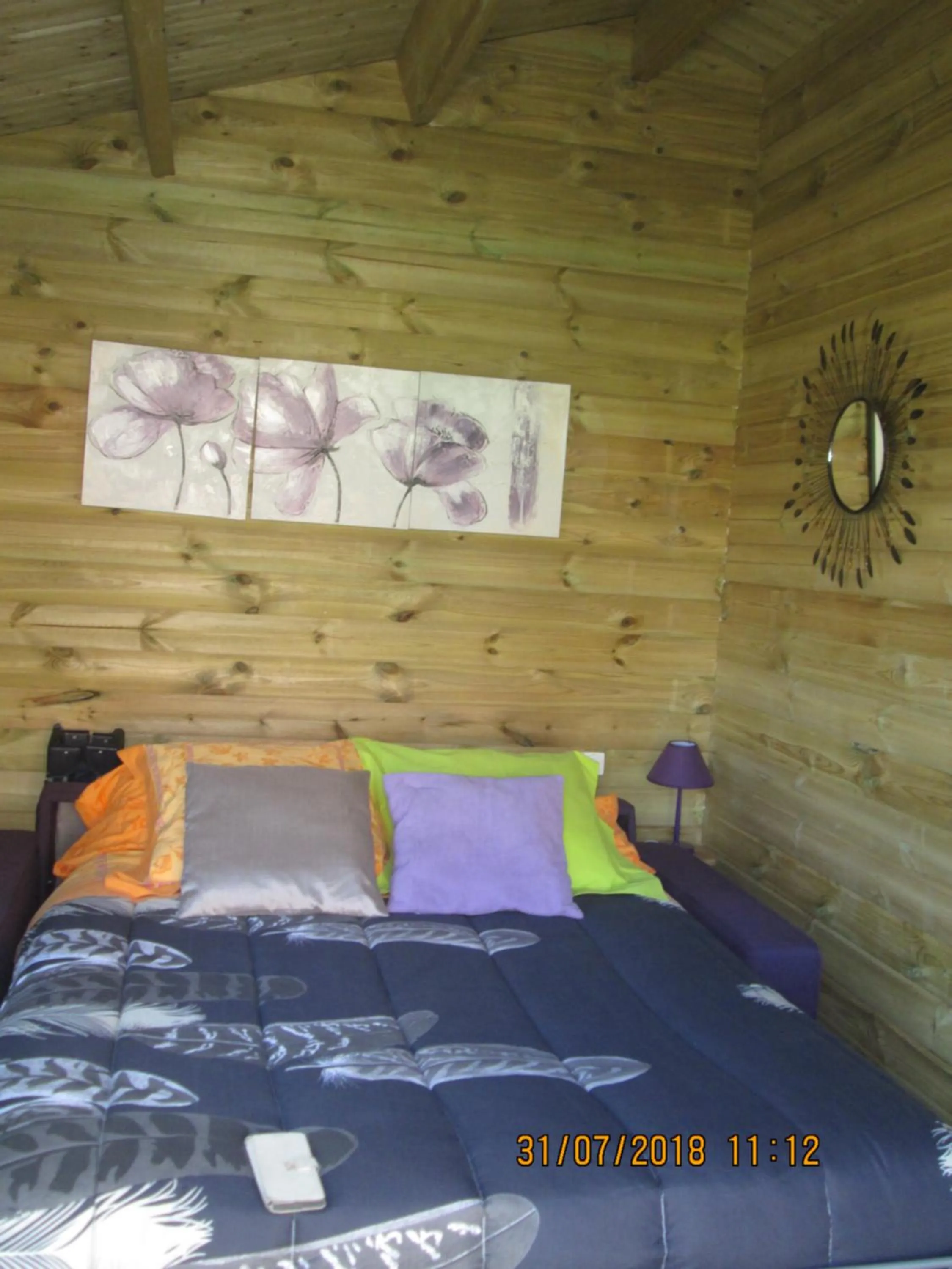 Photo of the whole room, Bed in studios les Hortensias