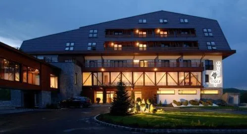 Facade/entrance in Hotel Wolf 2