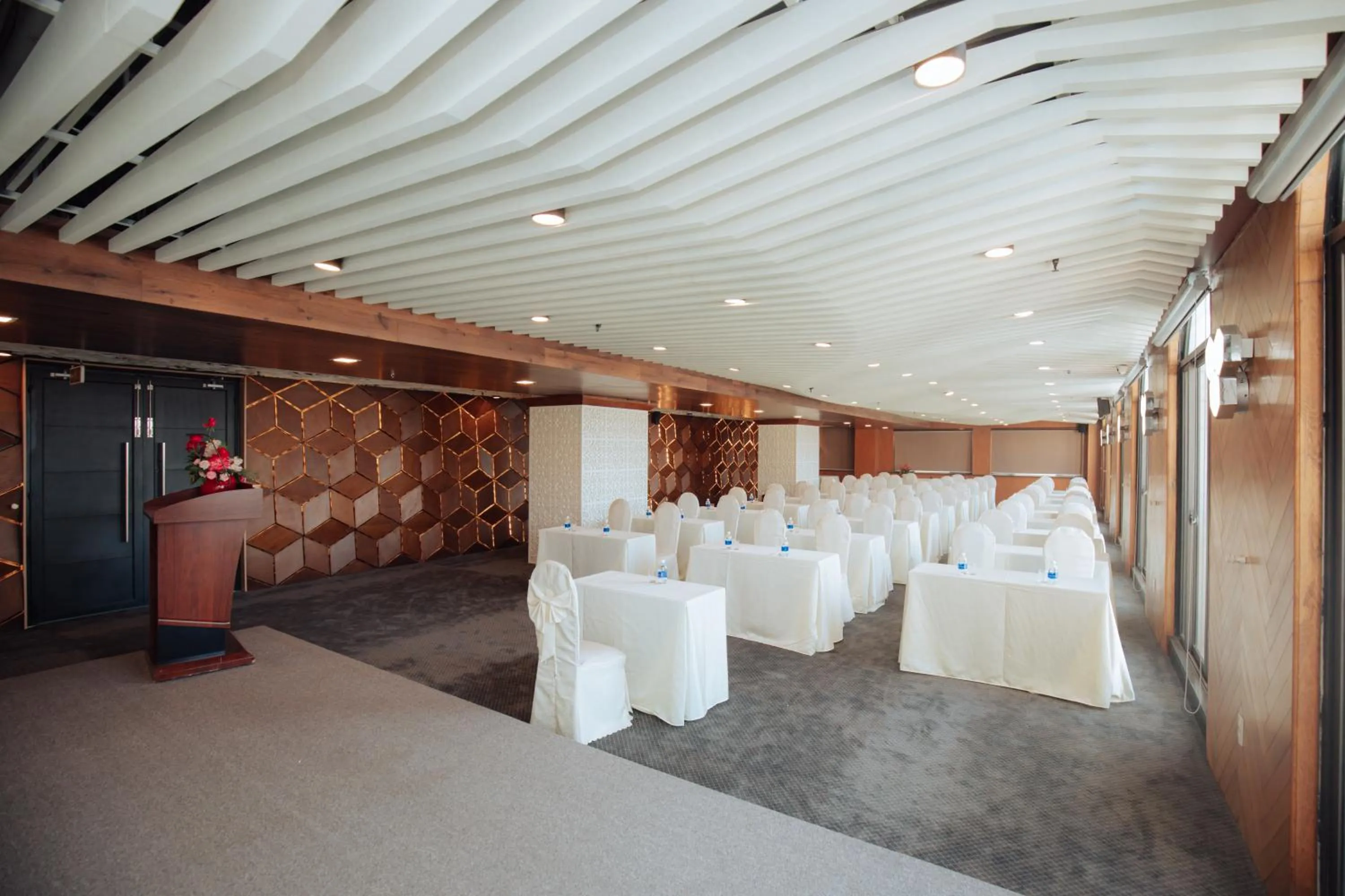 Seating area in Danaciti Hotel