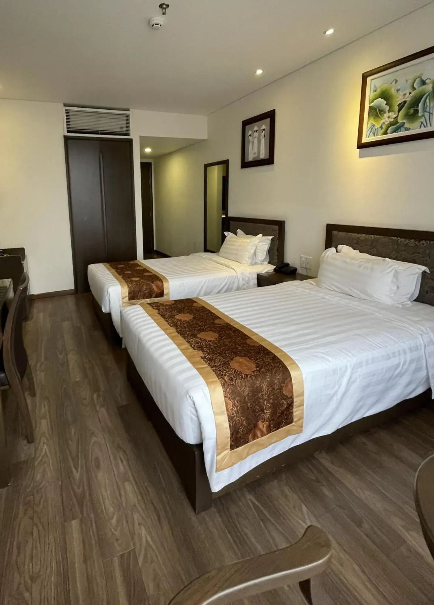 Superior Twin Room with City View in Danaciti Hotel Superior Twin Room with City View in Danaciti Hotel