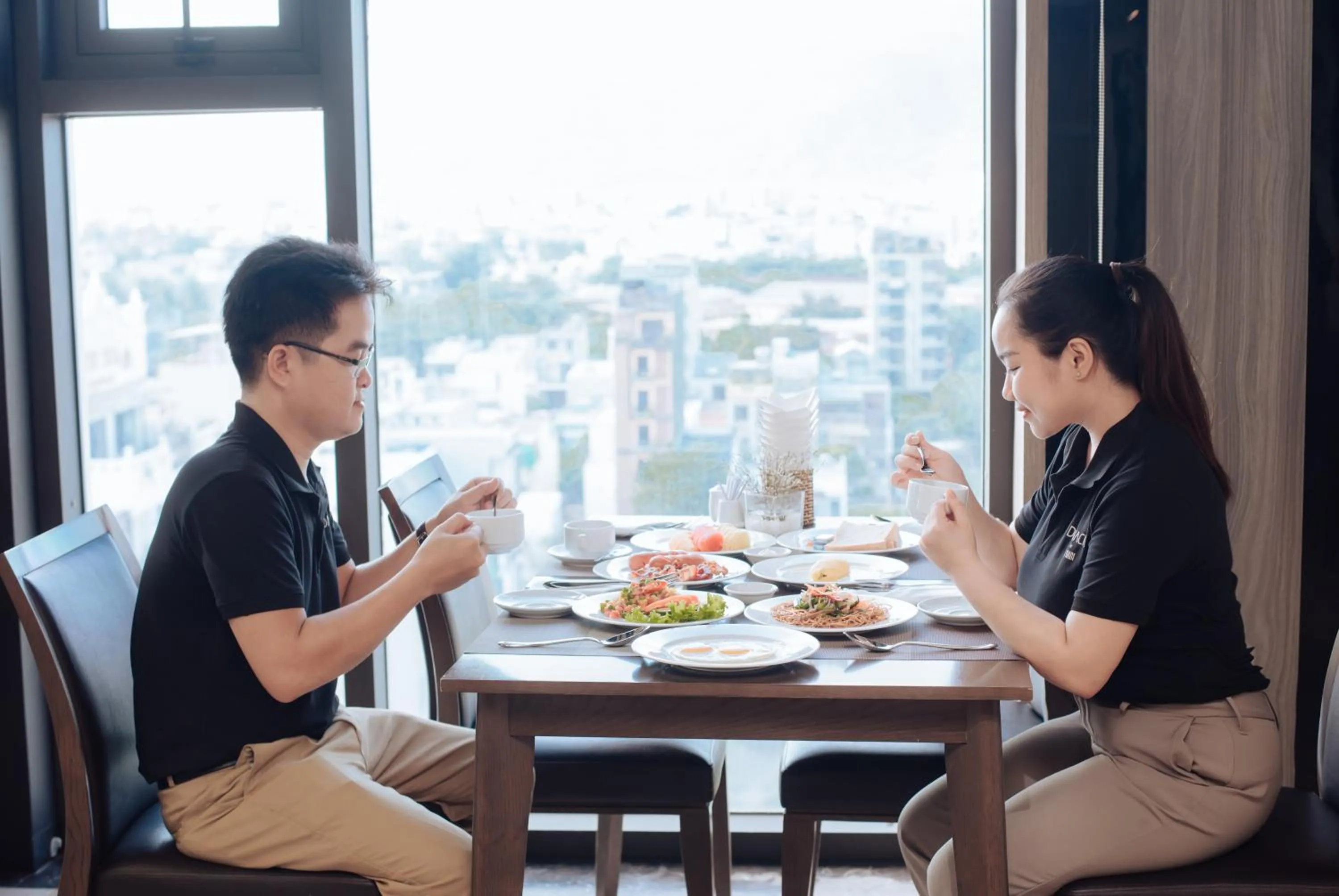 Restaurant/places to eat in Danaciti Hotel