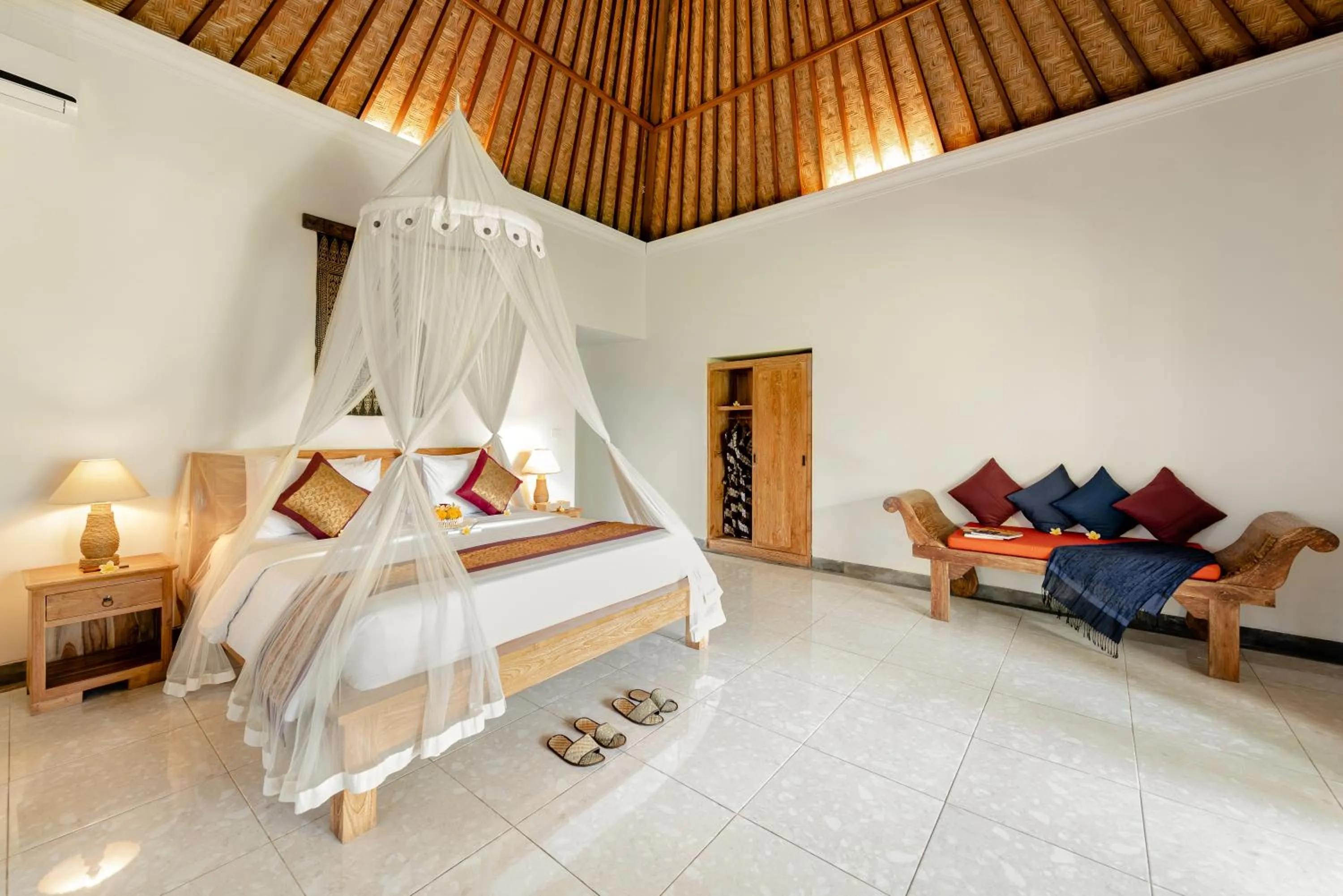 Photo of the whole room in Santosha Villas & Spa