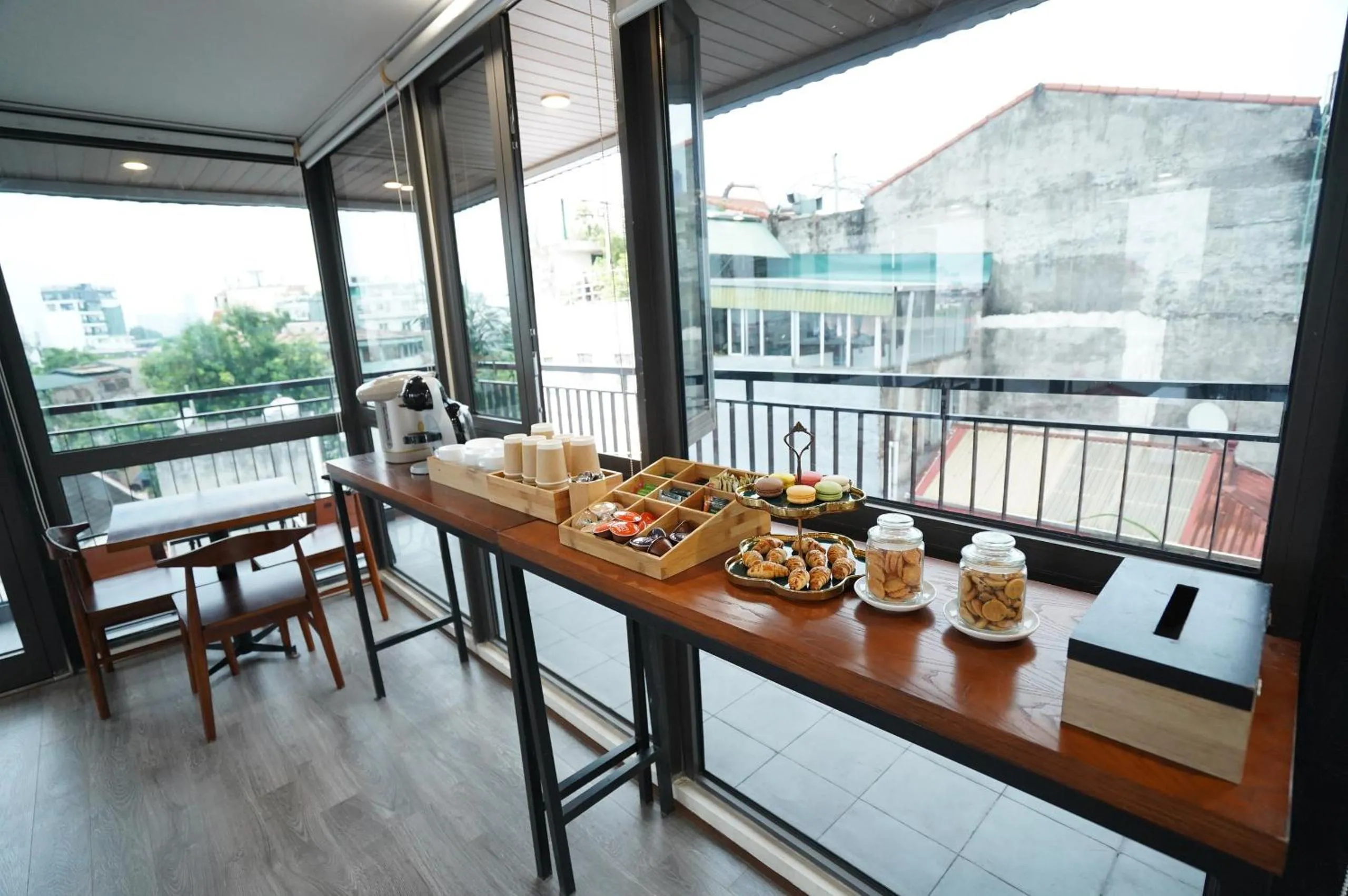 Restaurant/places to eat in An Nguyen Boutique Hotel