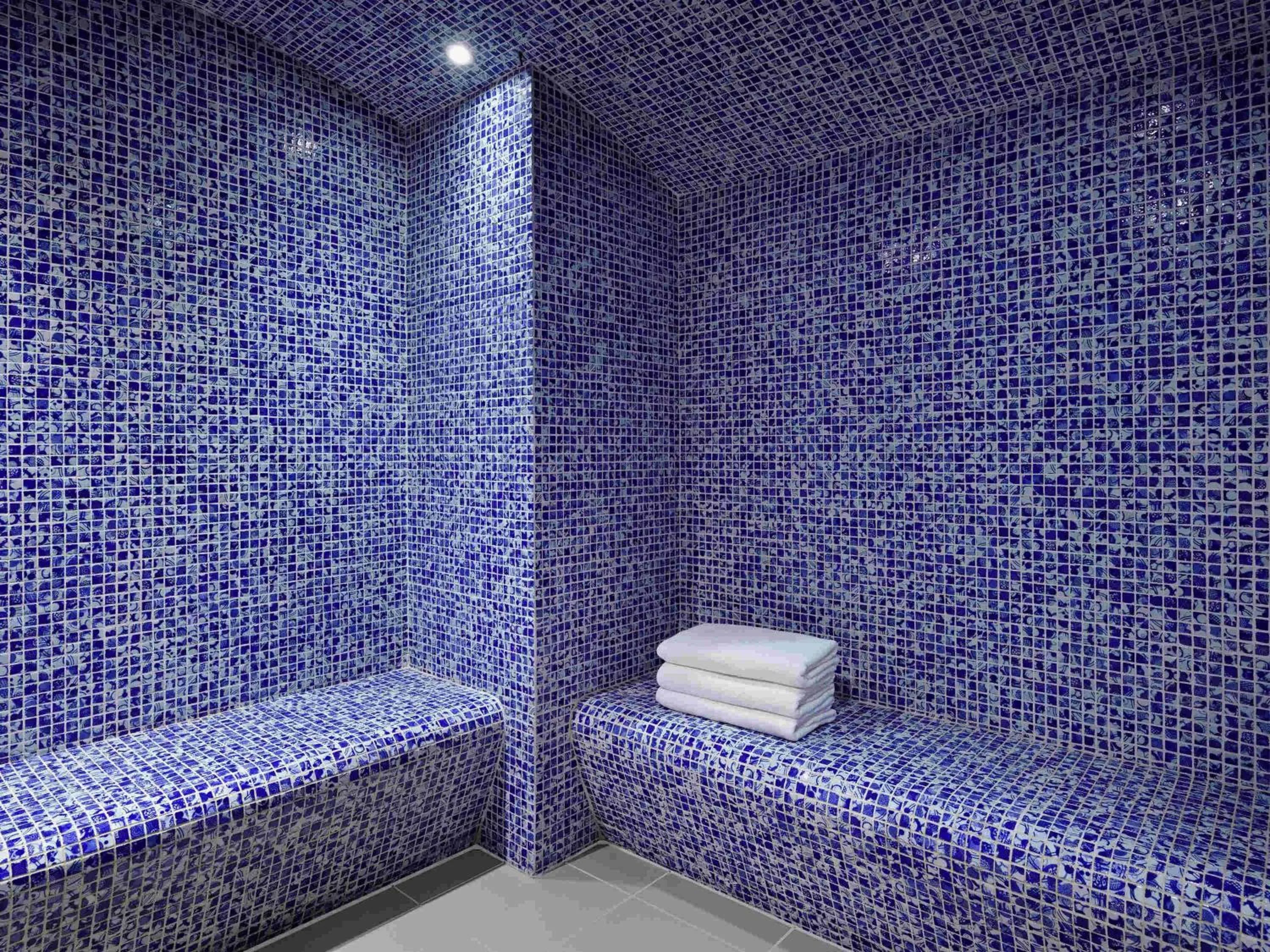 Spa and wellness centre/facilities in Mövenpick Hotel City Star Jeddah